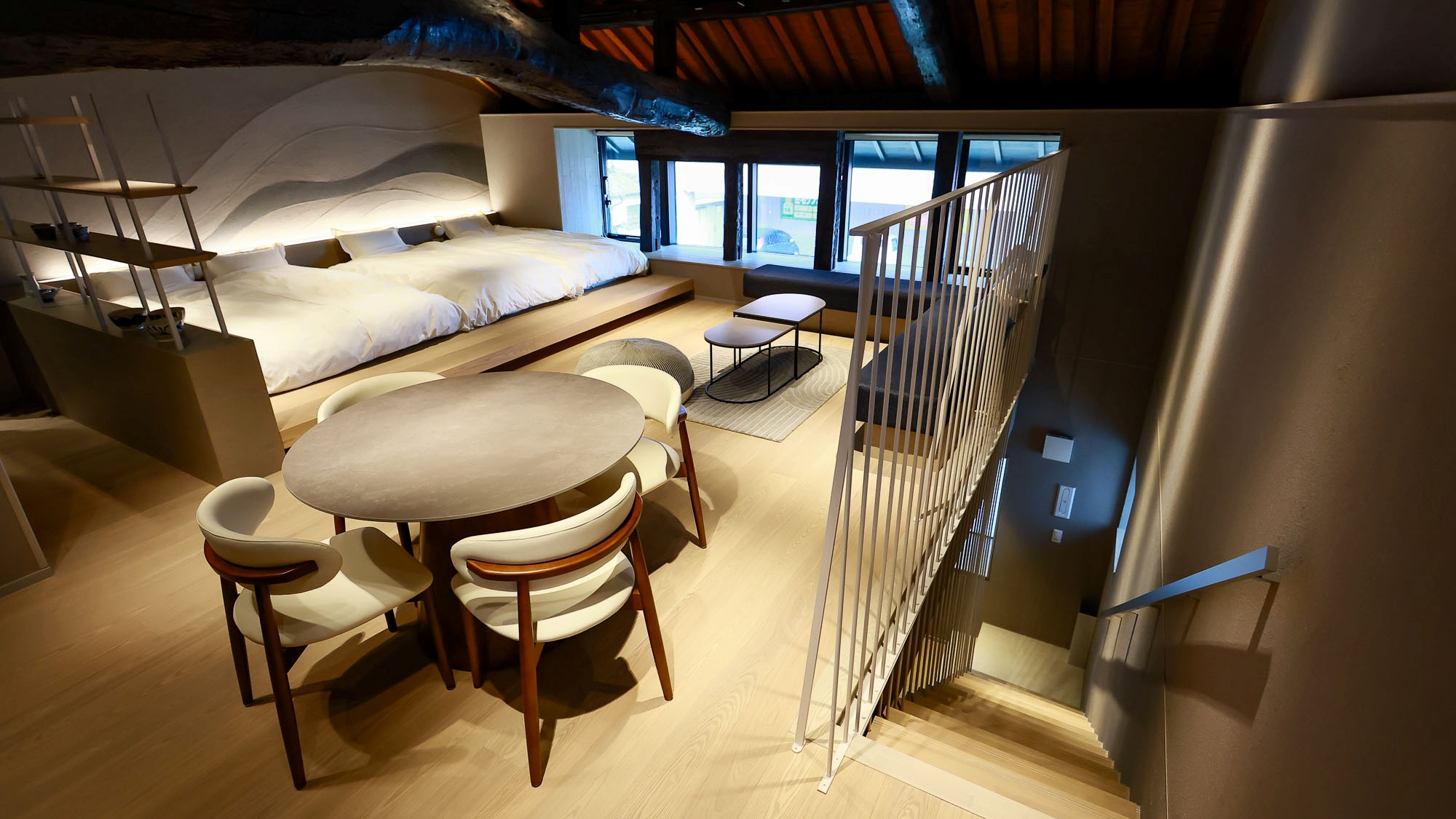 海 ー ２階寝室