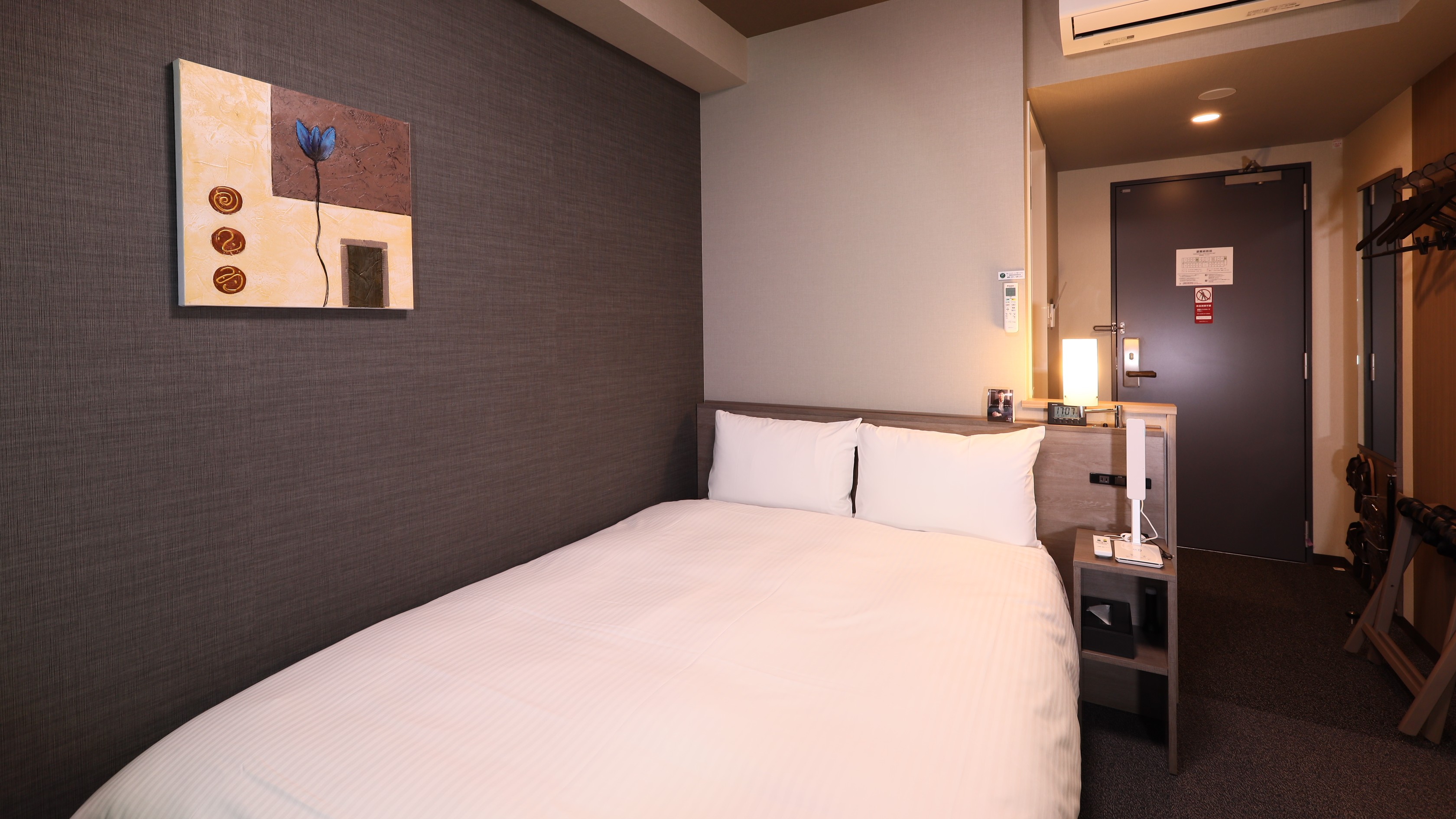 セミダブルルーム