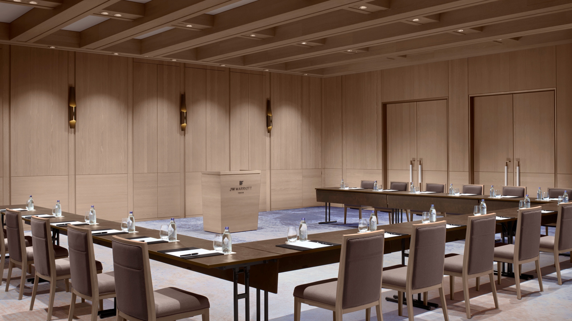 【Event Rooms／Tsuki】キッチンも併設しており、多様なイベントにも柔軟に対応。