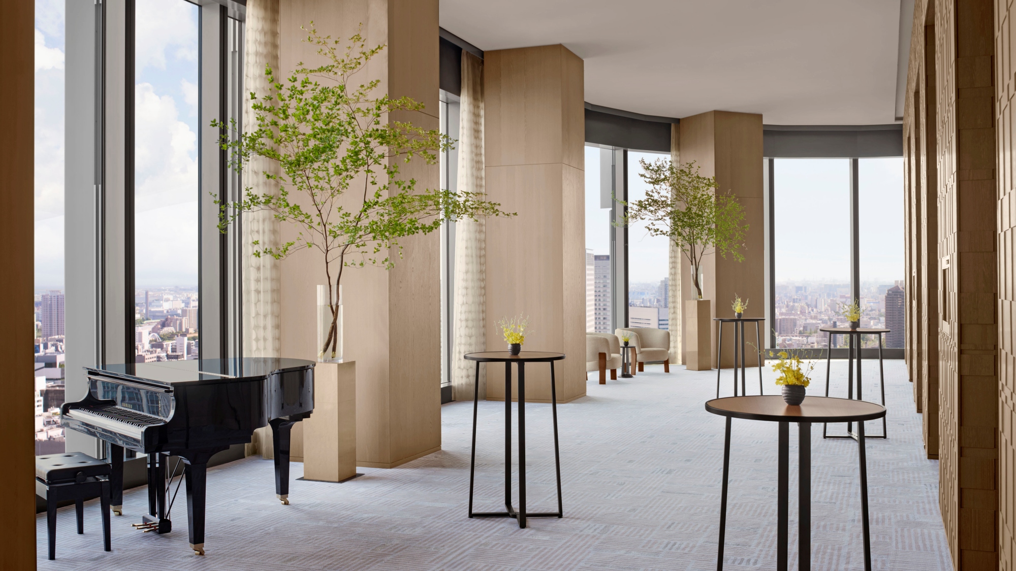 【29階ホワイエ】会議の合間のちょっとした休息にも最適です。