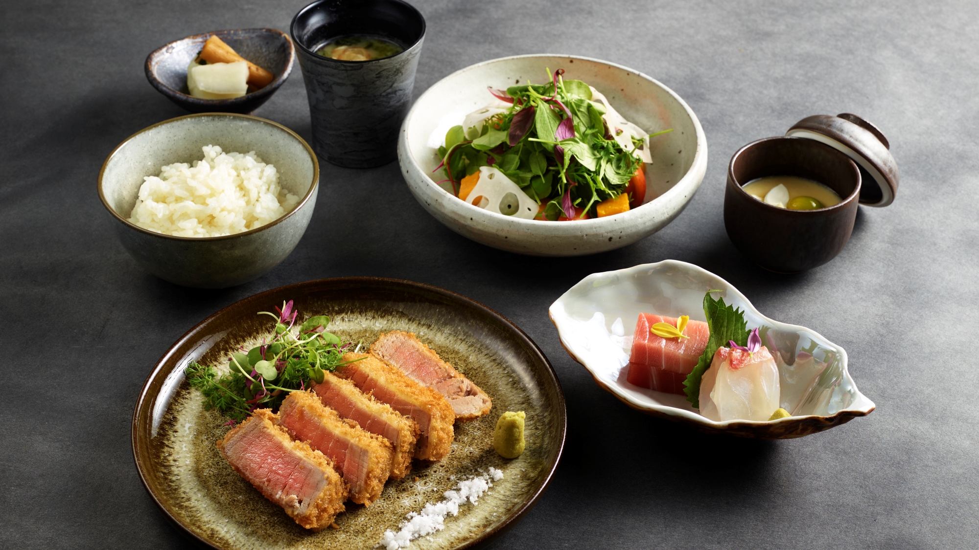 【華香／ランチ&ldquo;陽香&rdquo;】食材にこだわった優雅な昼食をお楽しみいただけます。※イメージ