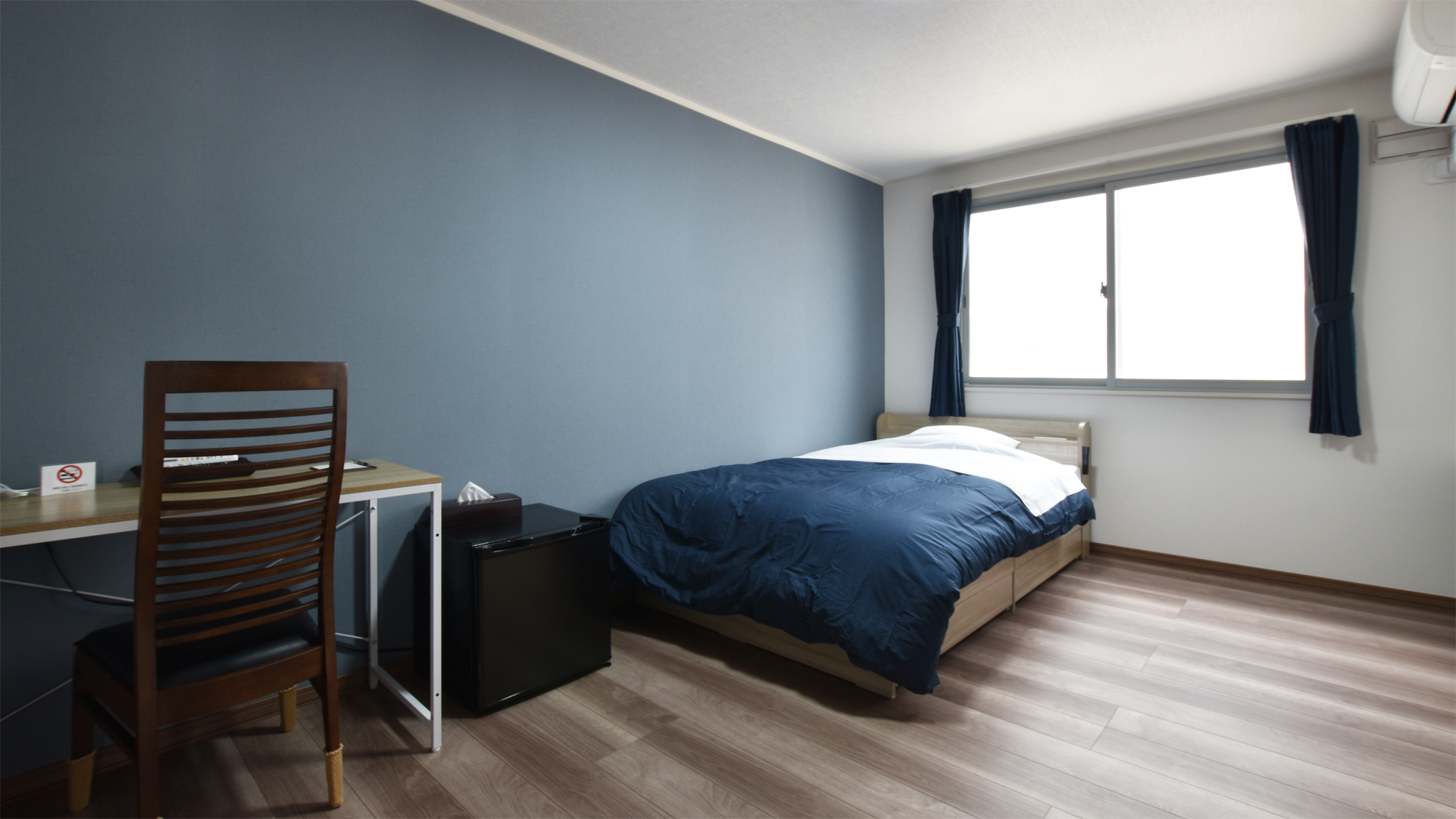 【スタンダードシングル】一日の疲れをしっかり癒す、静けさと広さを兼ね備えた一室