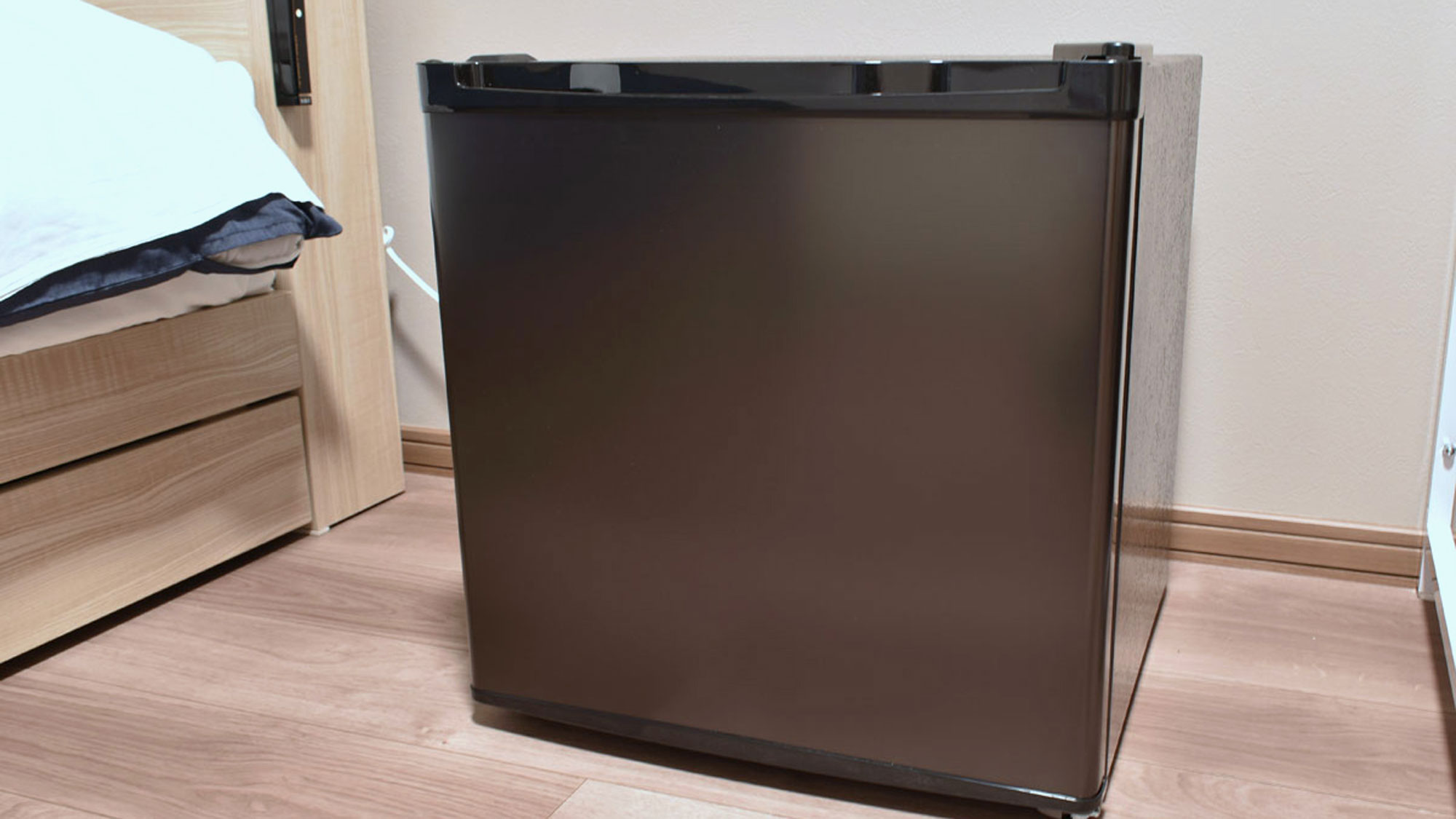 【客室設備】冷蔵庫・ご自由にお使いください