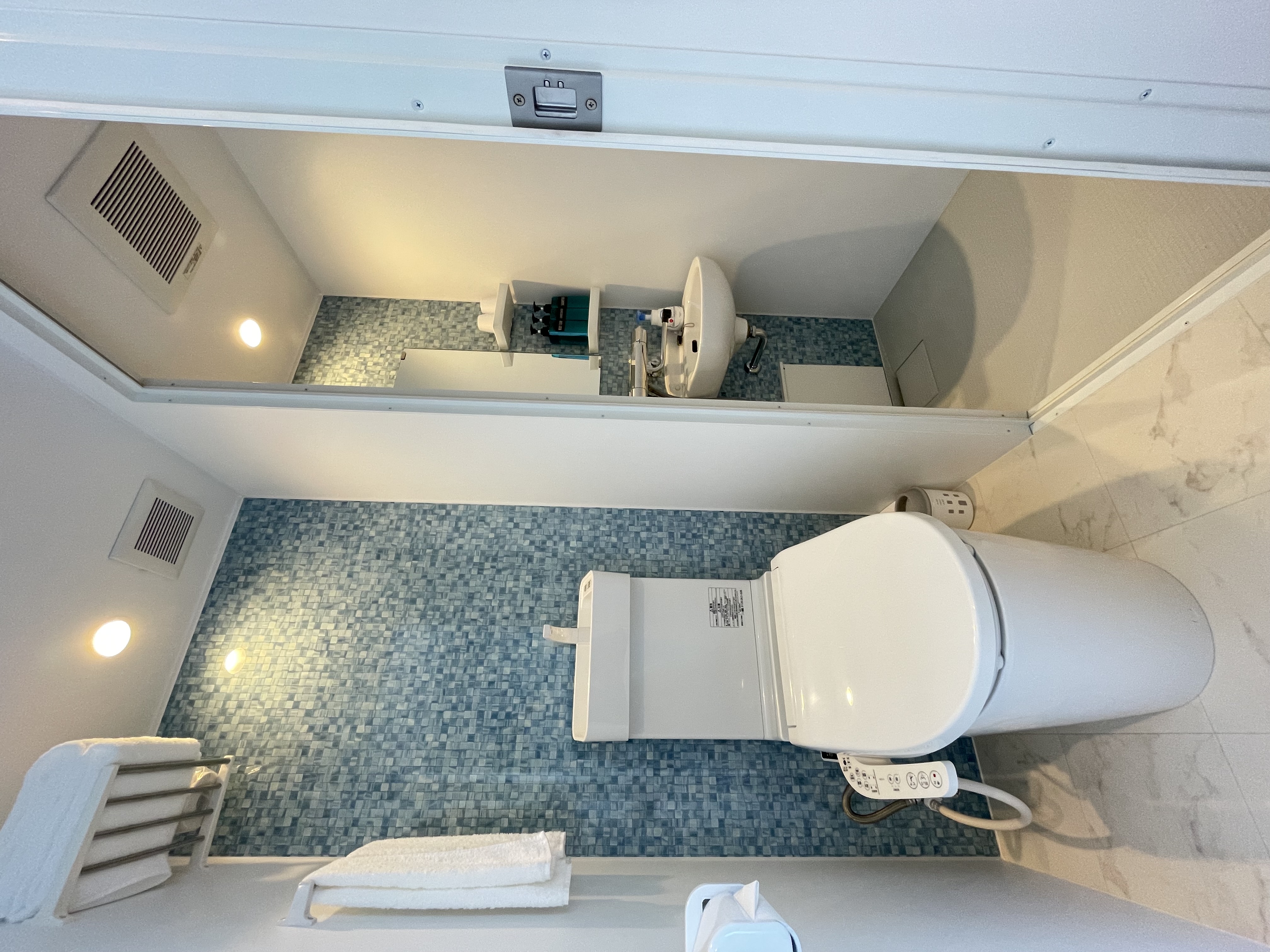 ユニットバス内部