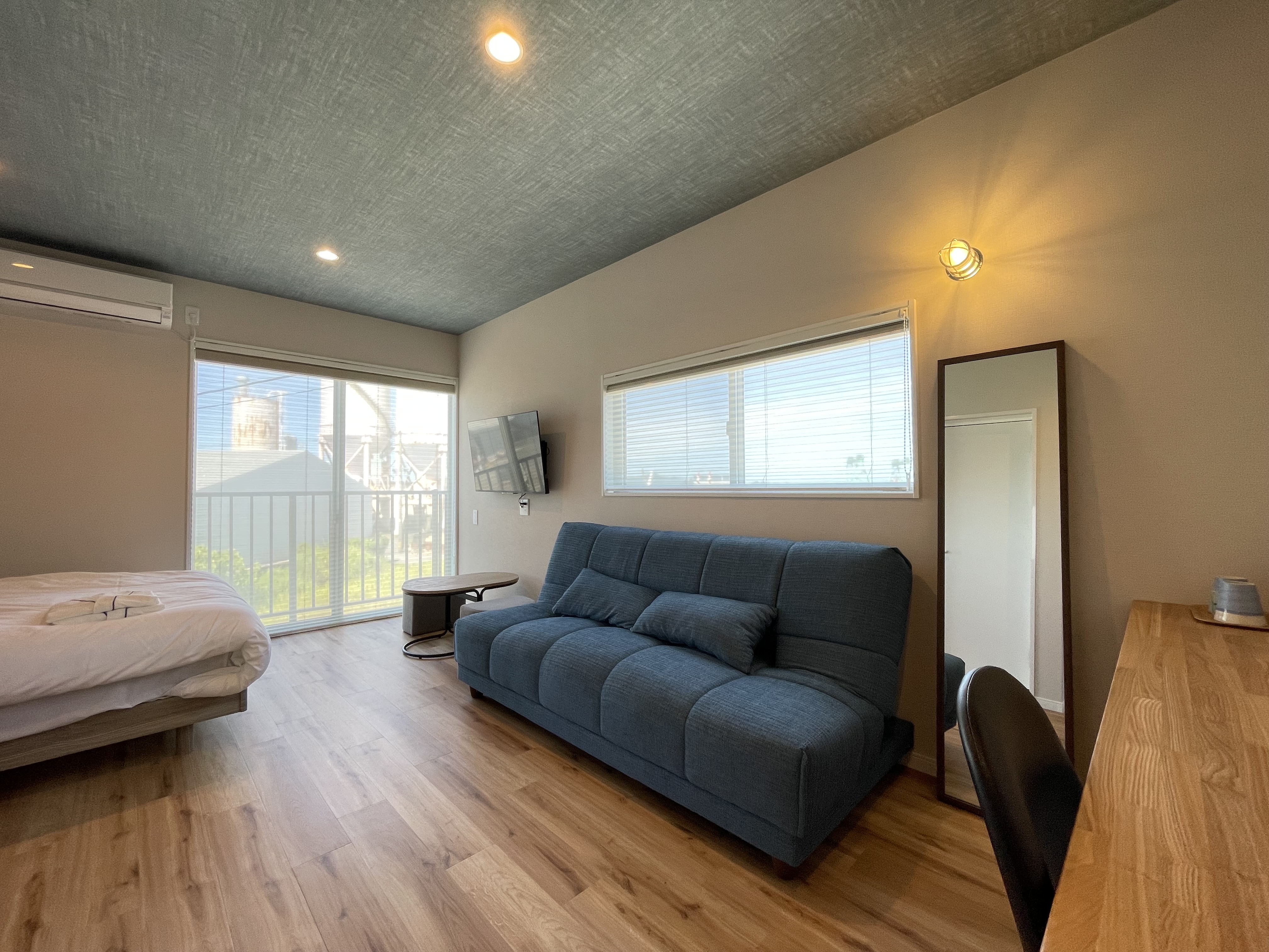 ENYOU内部（窓側）