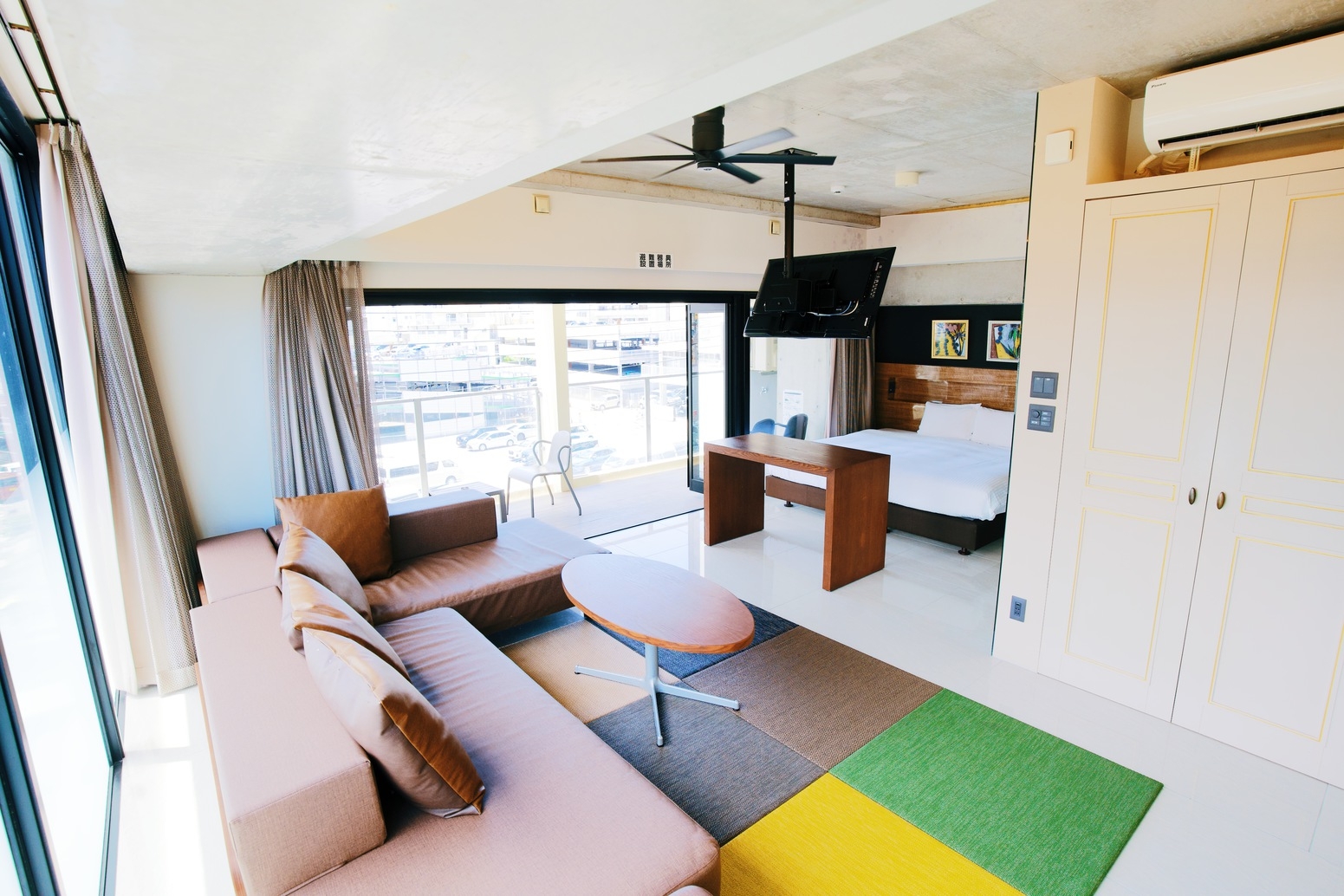 【キングルーム】那覇空港まで１５分｜国際通りから徒歩約5分｜全室キッチン＆家電付のプライベートホテル