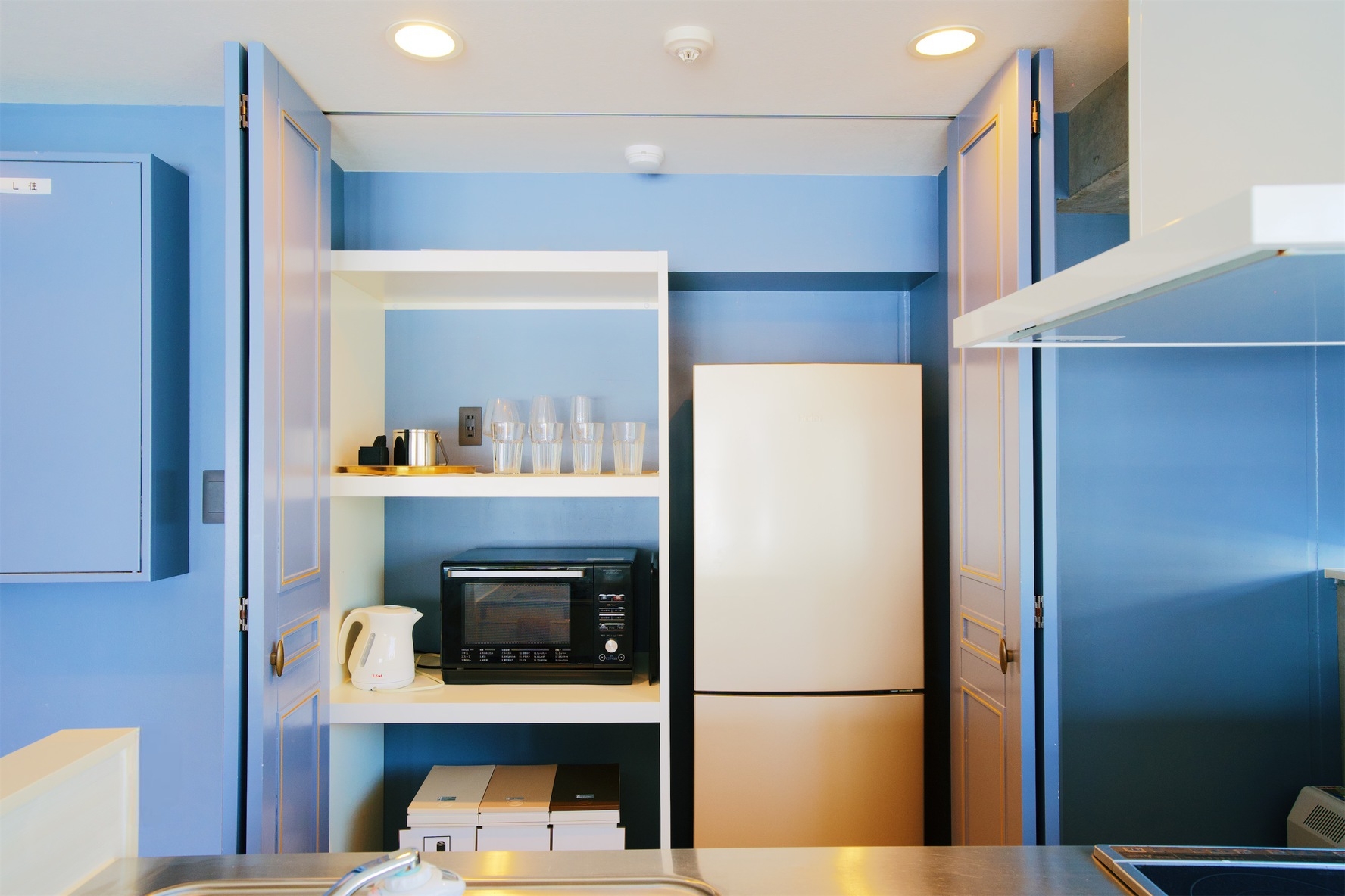 【ファミリールーム】那覇空港まで１５分　国際通りから徒歩約5分｜全室キッチン＆家電付