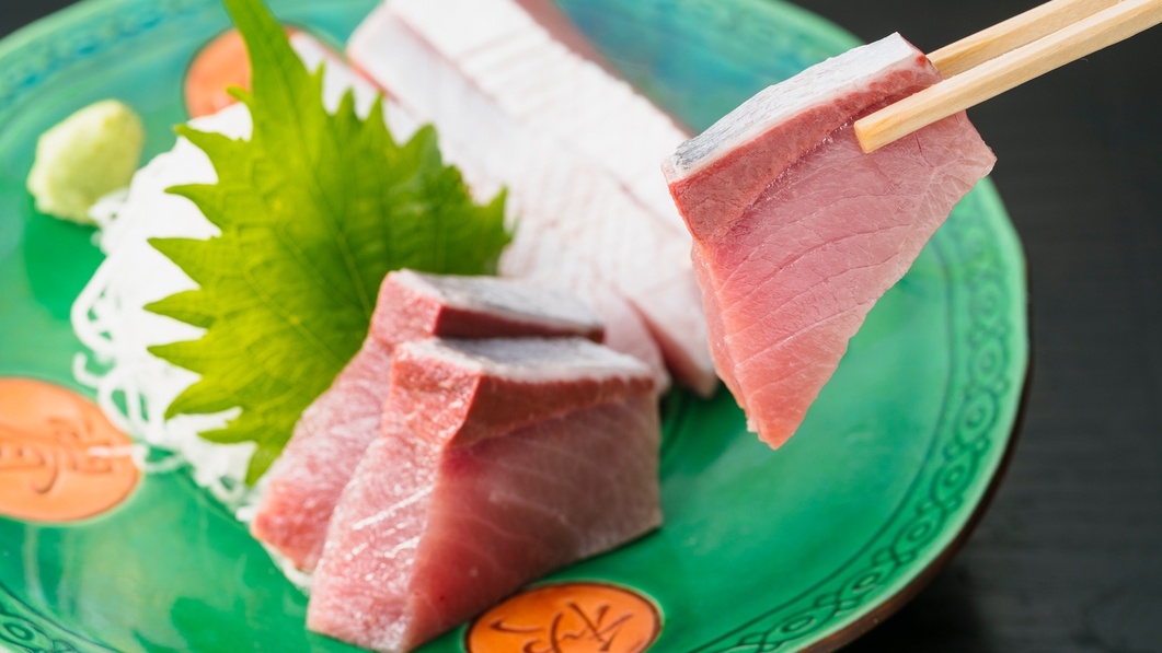 【旬の味覚】富山湾の王者　冬にしか食べられない、極上の脂を蓄えた富山湾のブリを楽しむ「ブリづくし膳」