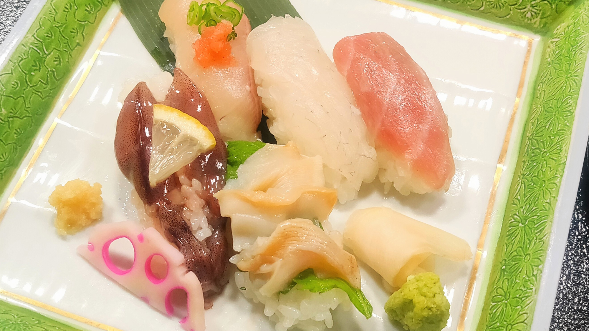 【期間限定　別注文　富山の寿司　５貫】寿司といえば、富山！選りすぐりの富山湾の旬魚を握ります