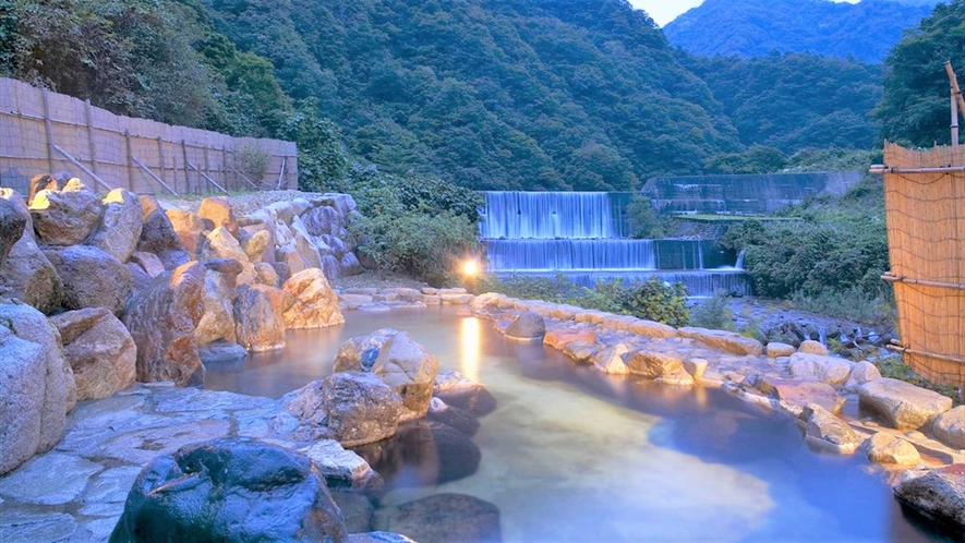 野天風呂　蓮華の湯（女性専用）