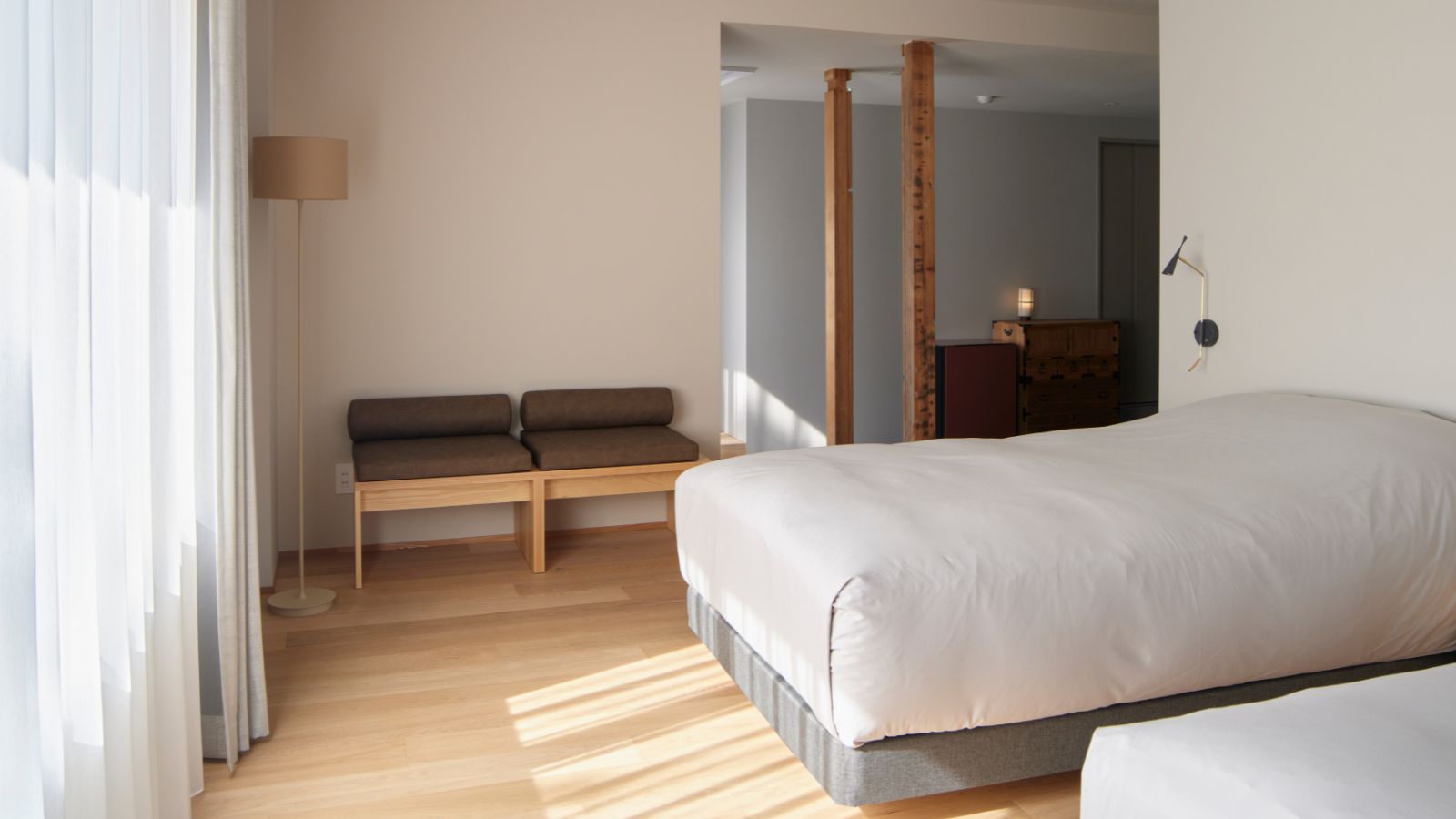 202　レイクビュー ジュニアスイート【2F・43平米】