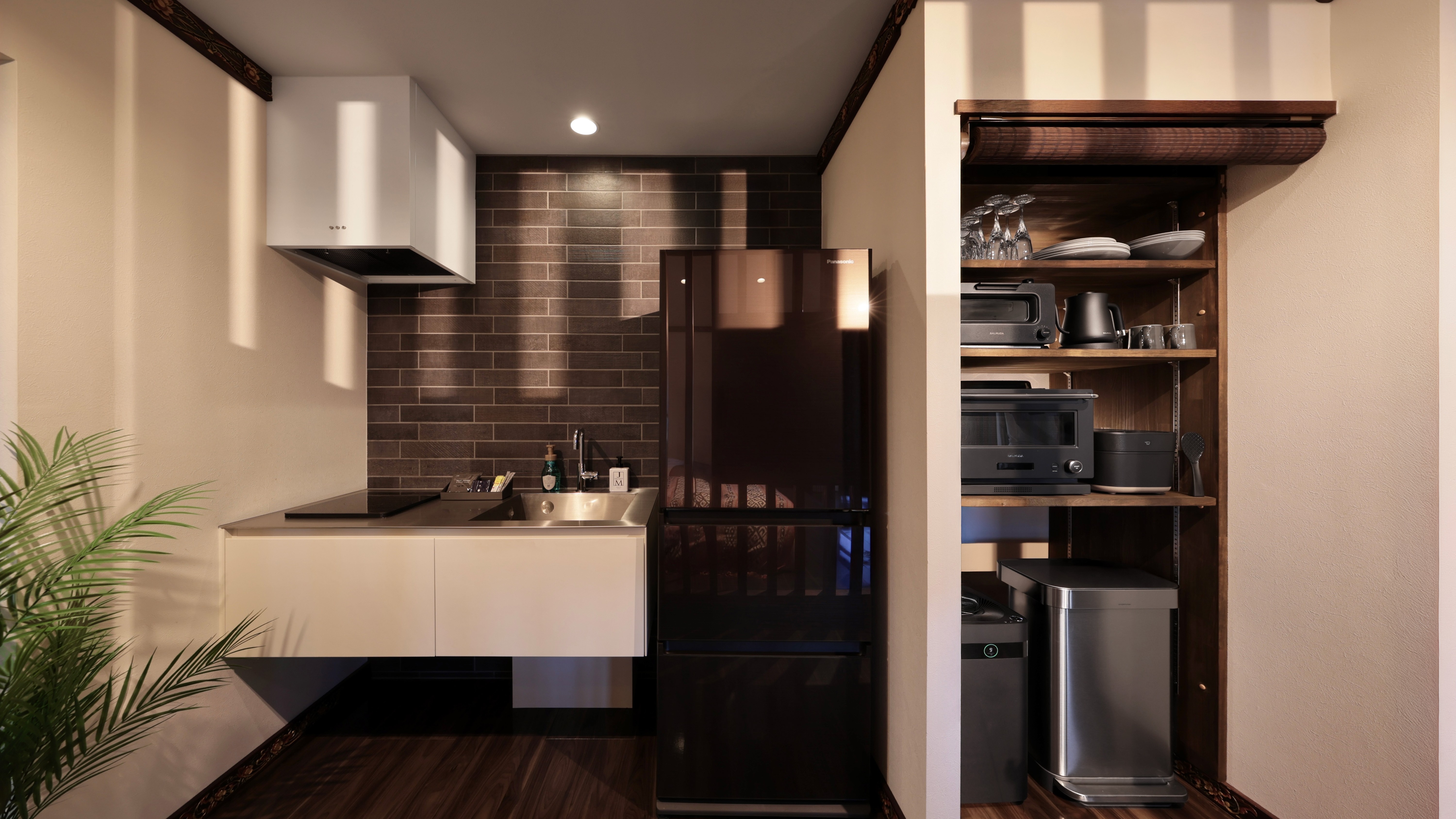 B棟　スカルトルーム_4名定員(最大5名)【プール＆バレルサウナ＆天然温泉付】