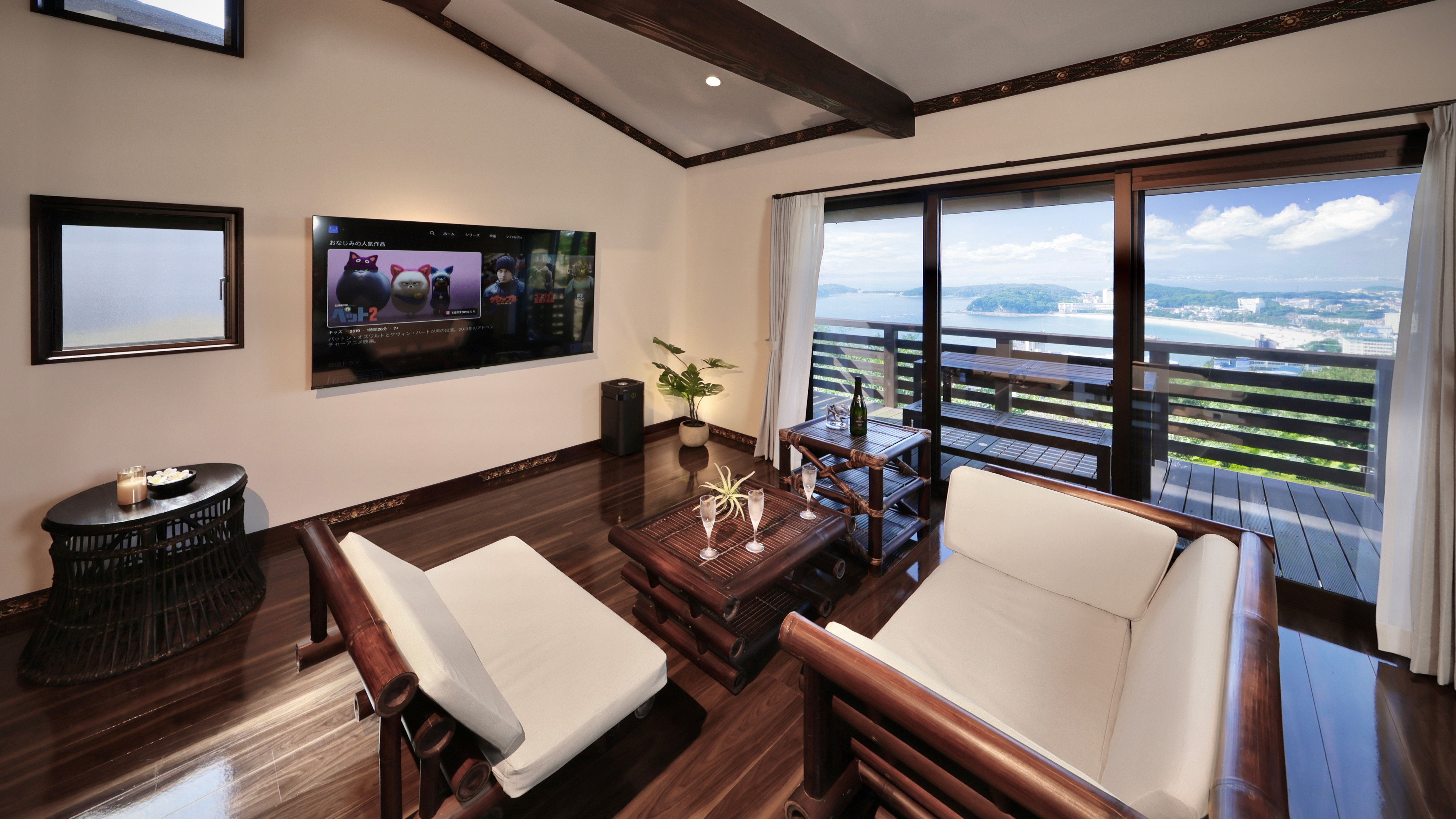 B棟　スカルトルーム_4名定員(最大5名)【プール＆バレルサウナ＆天然温泉付】