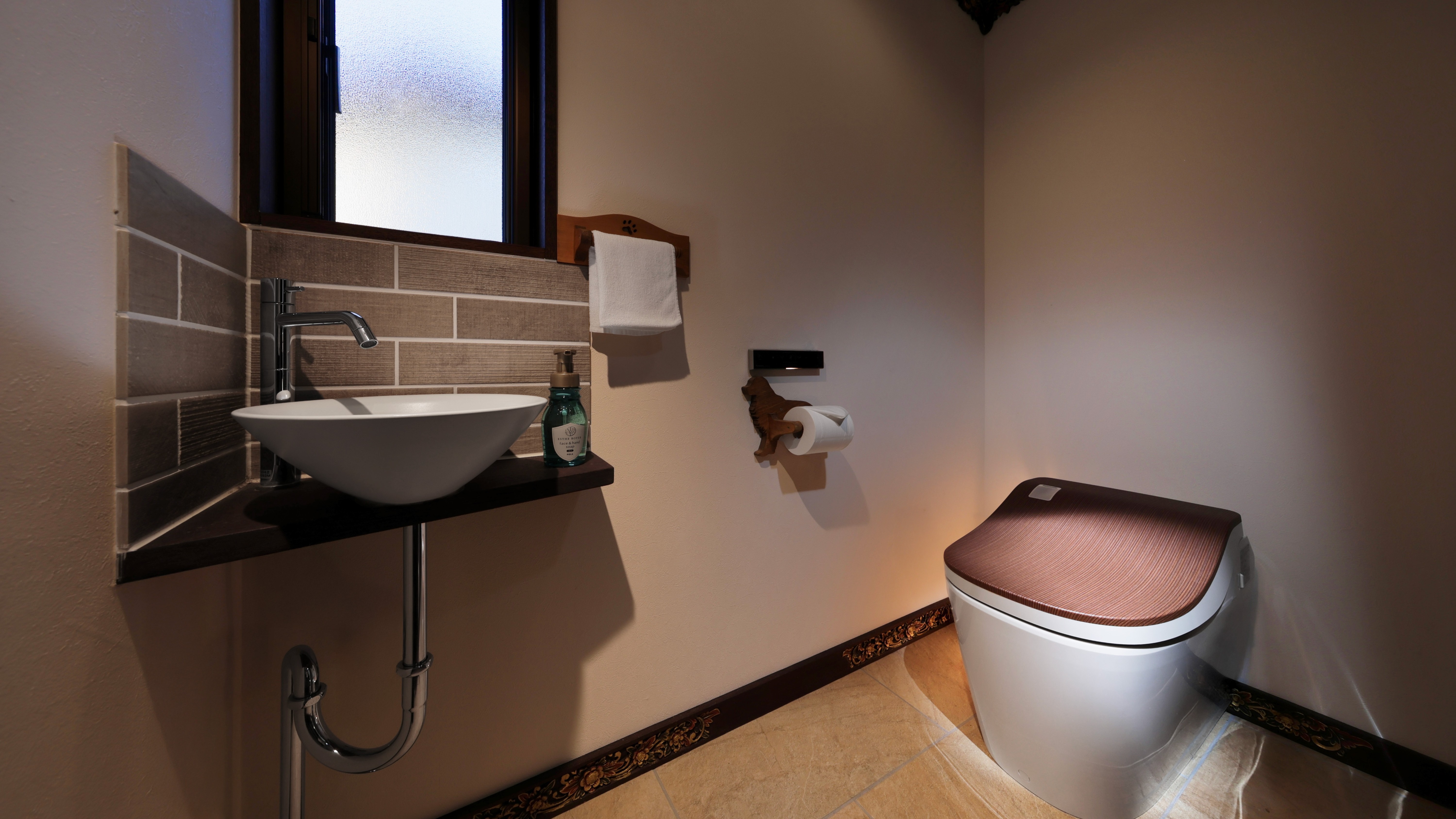 C棟　バグースルーム_10名定員【プロジェクター＆プール＆バレルサウナ＆天然温泉付】