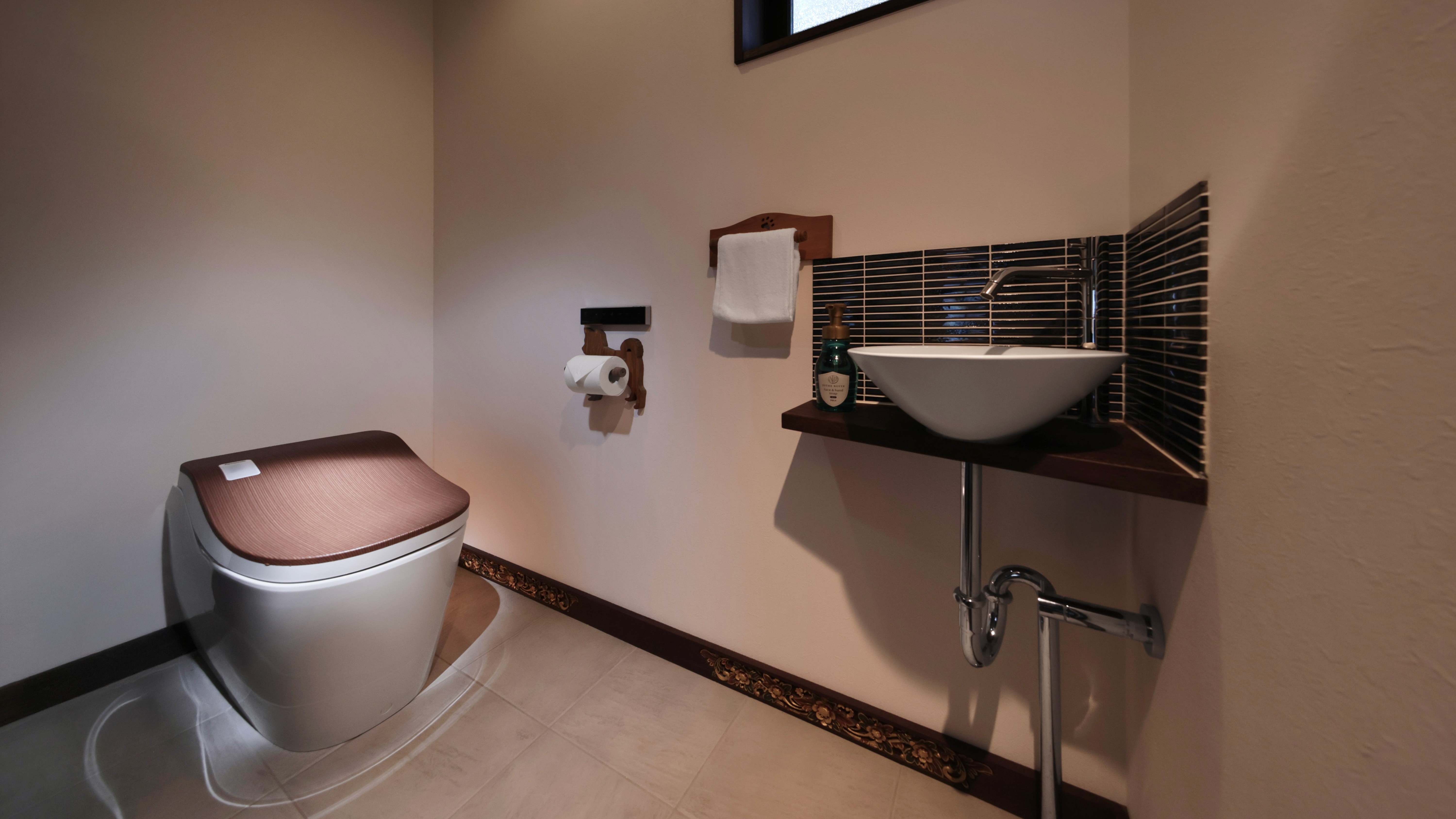 A棟　セナンギルーム_4名定員(最大6名)【プール＆バレルサウナ＆天然温泉付】