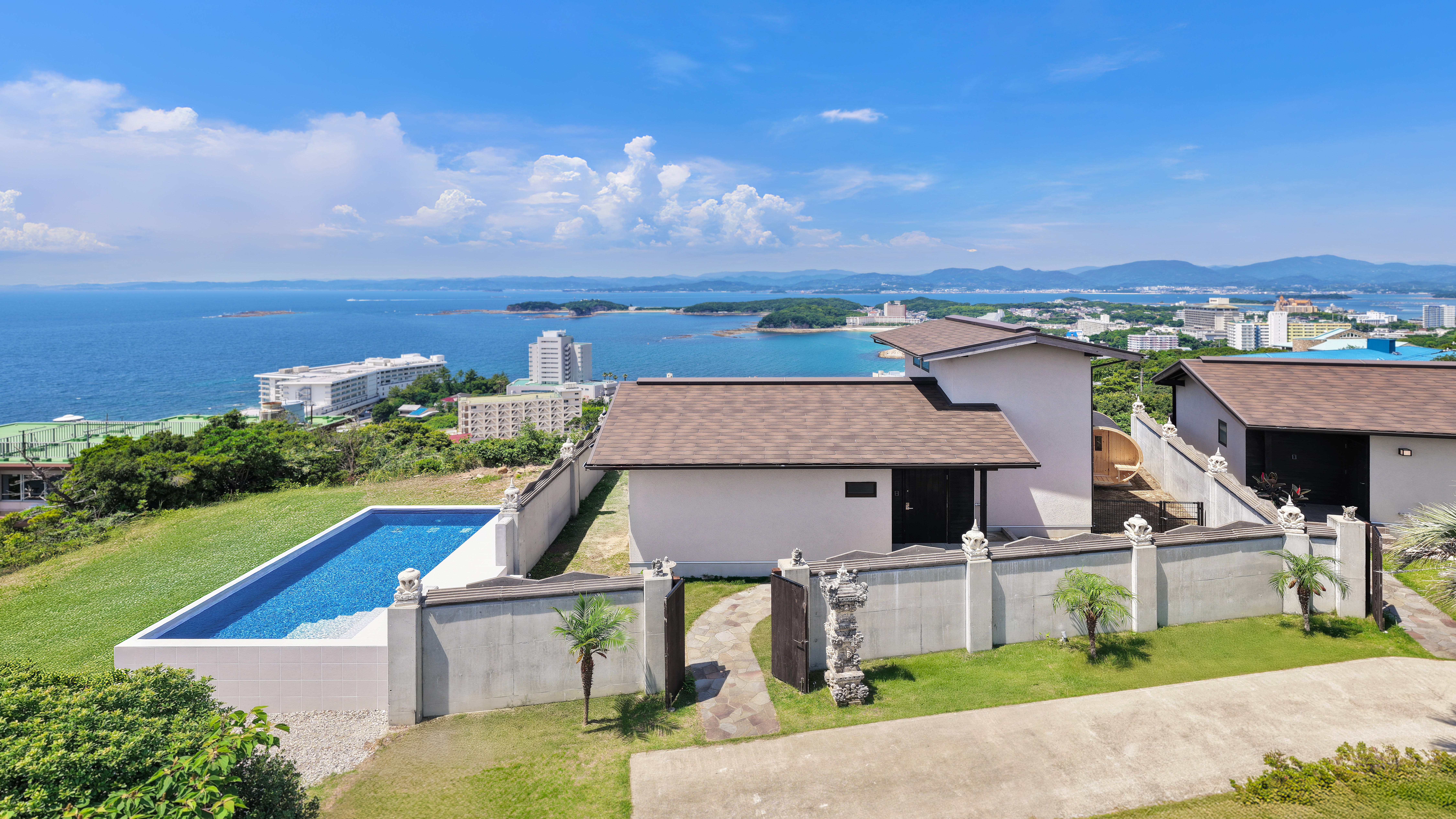 C棟　バグースルーム_10名定員【プロジェクター＆プール＆バレルサウナ＆天然温泉付】