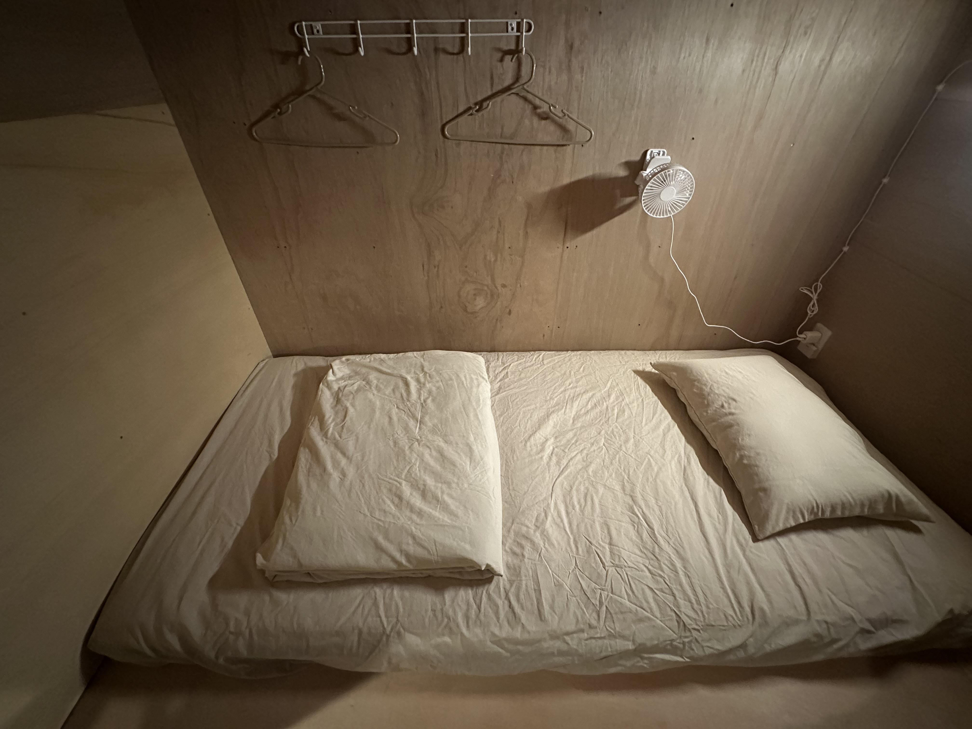 男女共用ドミトリー