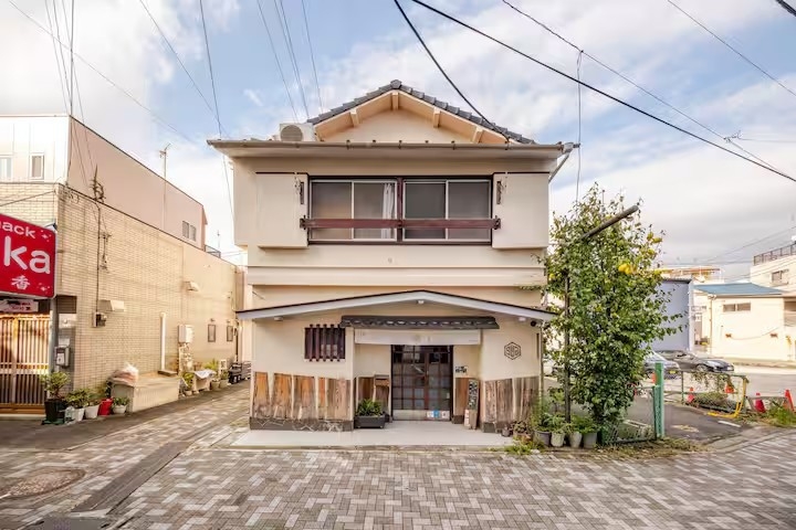 【素泊まり】三島の中心地で観光地から徒歩5分以内！宿場町を感じる街に佇む一軒家でゆったり