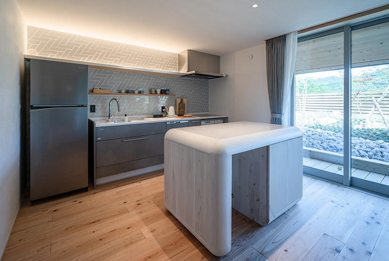 キッチン　食材・飲料・調味料のお持ち込みは自由です。