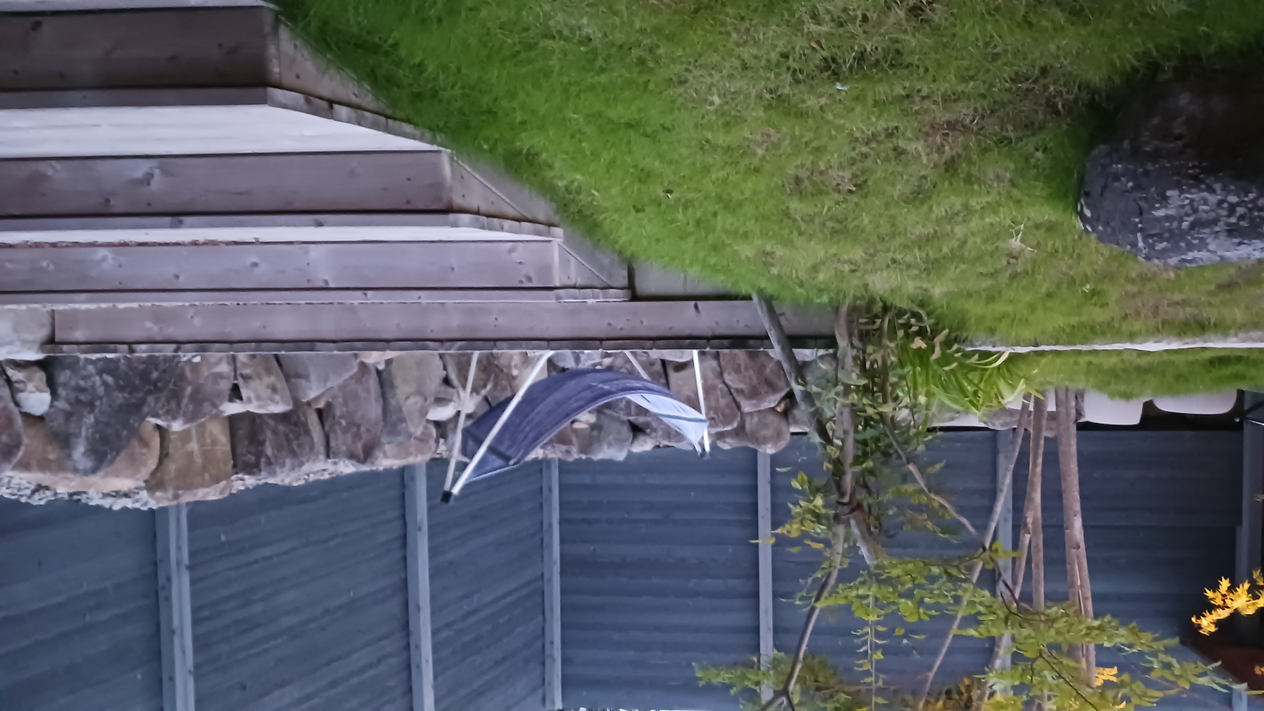 薪サウナ小屋外観3　ハンモックもあります。風に揺られながら優雅なひと時をお過ごしください。