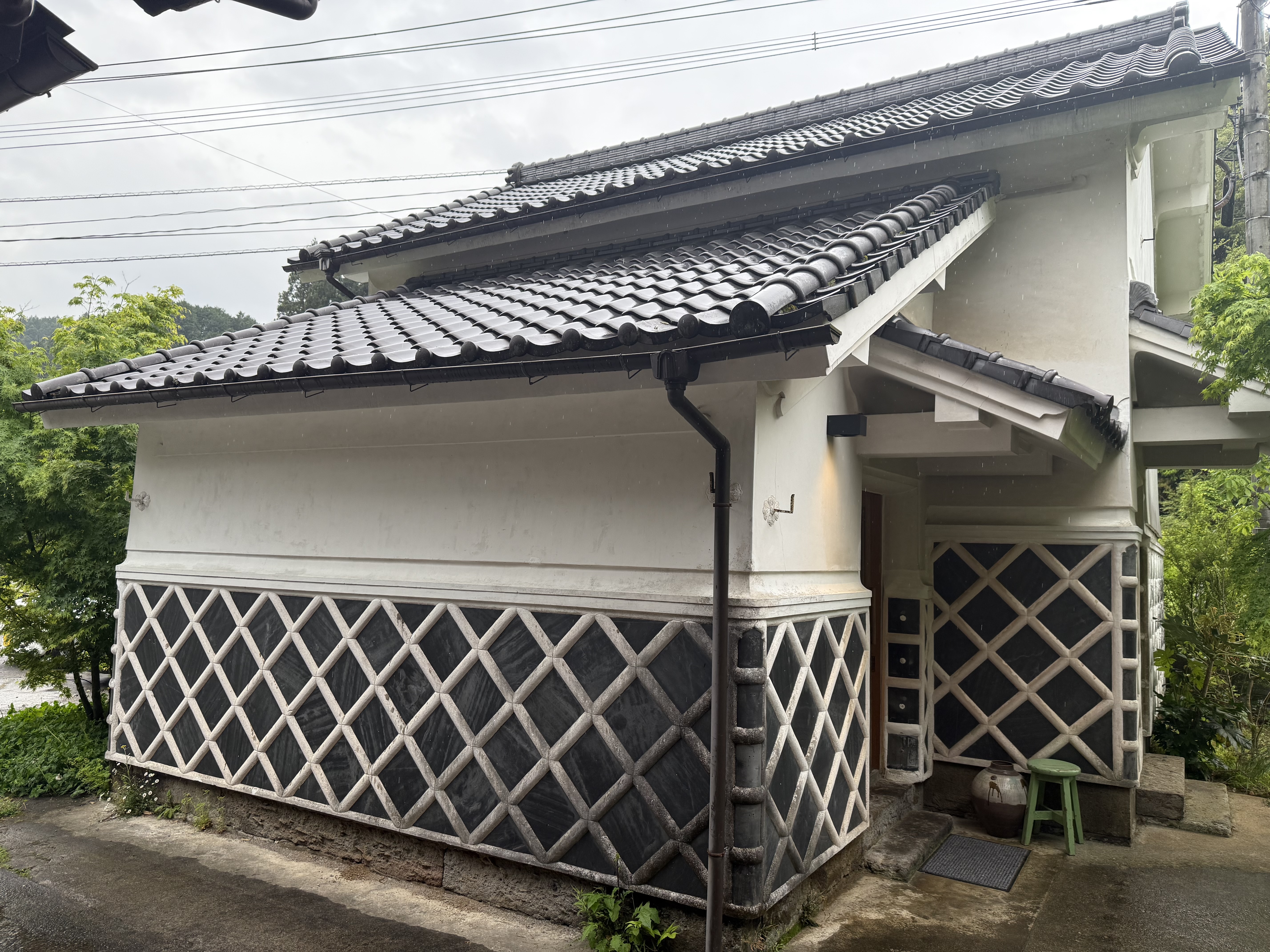 本館の離れにある昔ながらの蔵もモダンさを残しつつリフォームされております。