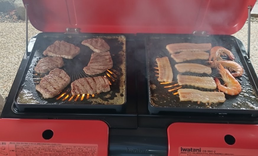 バーベキューグリル（レンタル料2,200円）※要予約　食材を持ち込んで皆様でいかがでしょうか