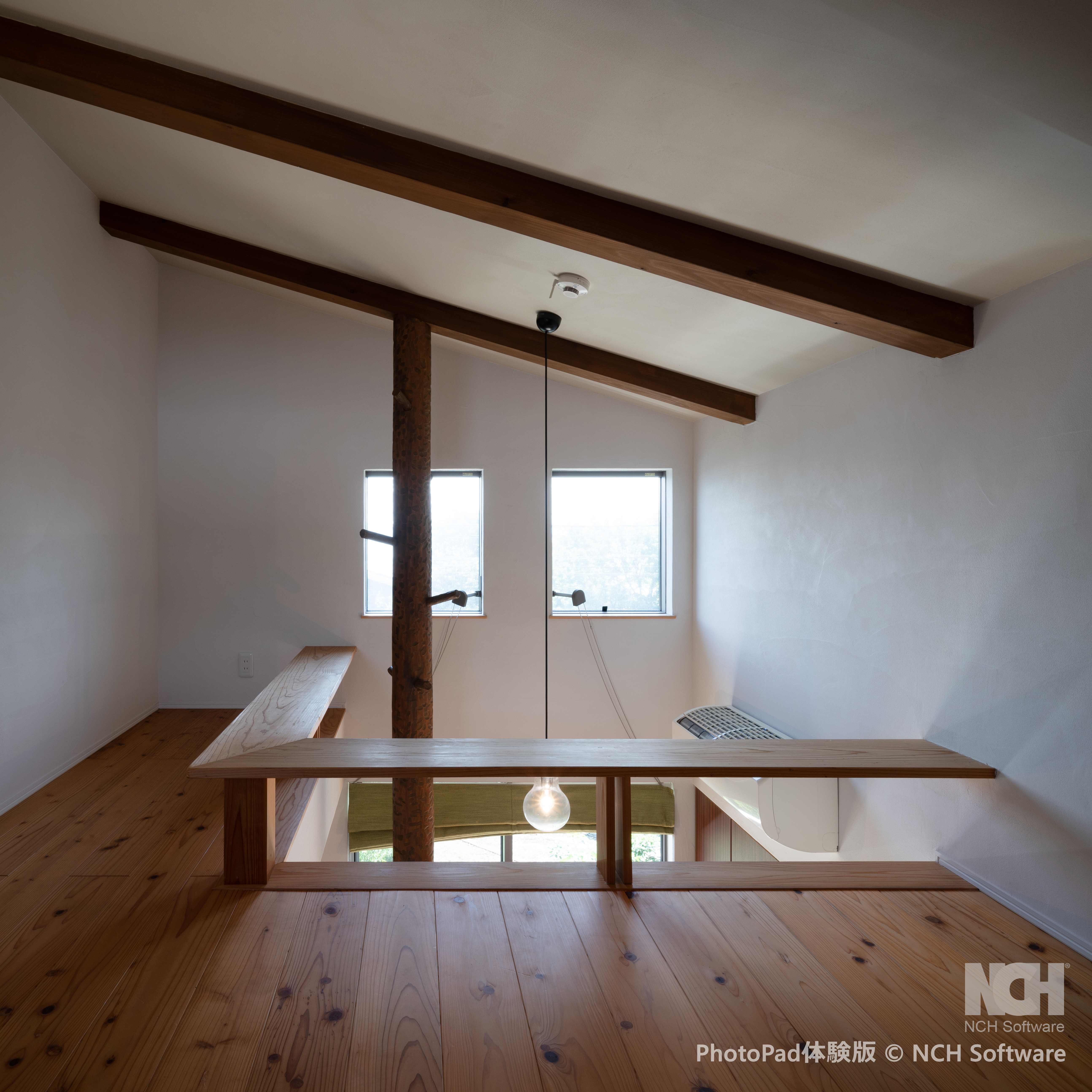 ロフト　※２階シングルルーム上の空間です。