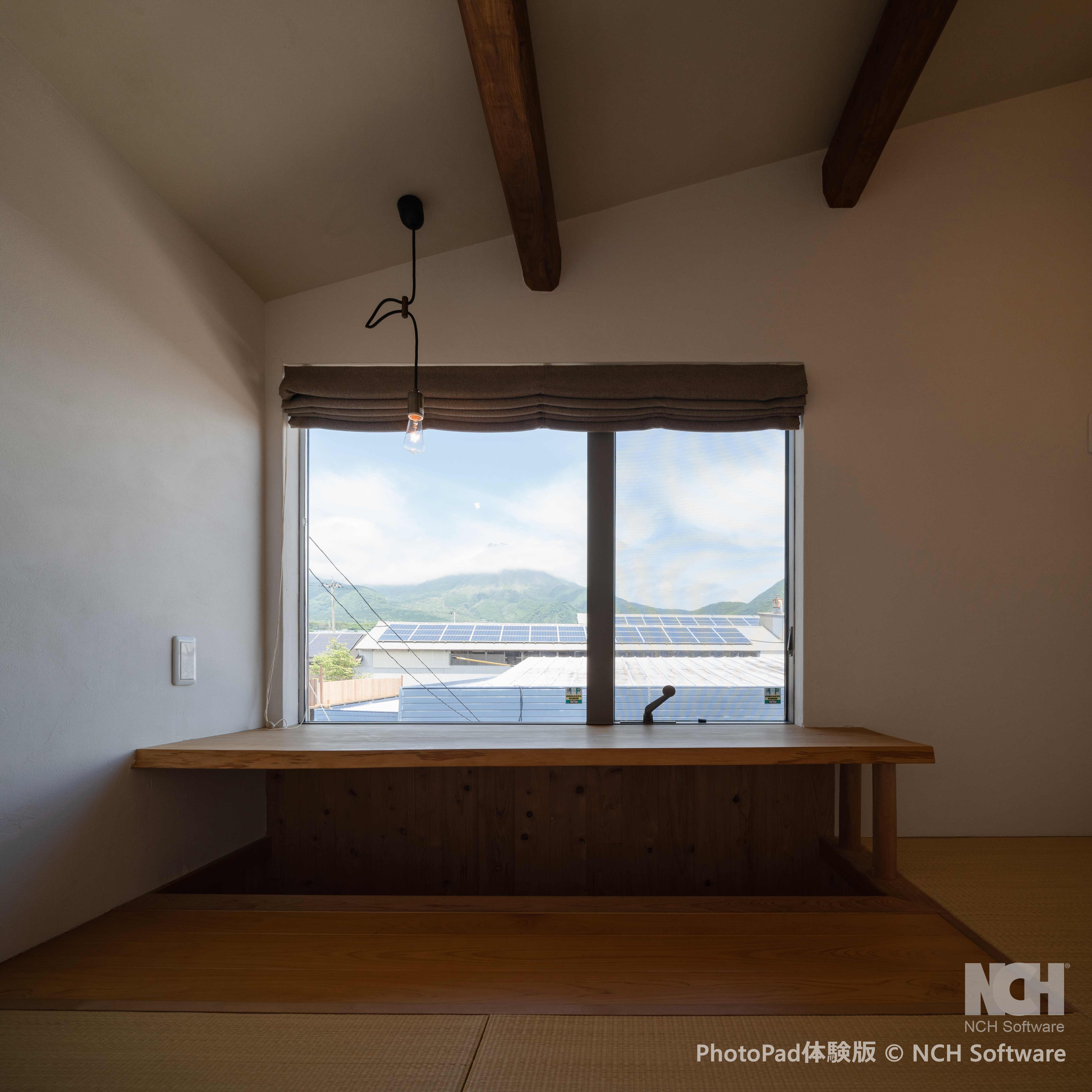 書斎1　※雲仙普賢岳が一望できます。