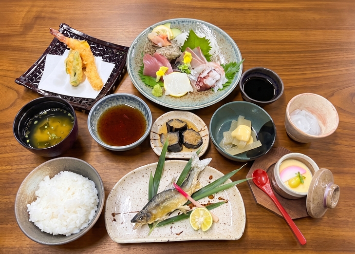 一泊二食付き　朝獲れ鮮魚のおまかせプラン
