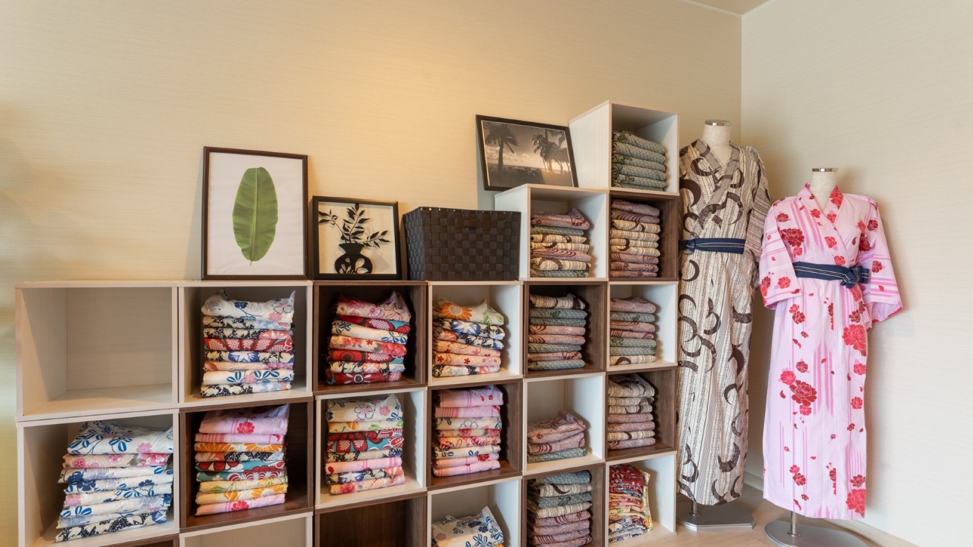 【浴衣】お子様から大人まで自由に選べる様々な浴衣をご用意しております