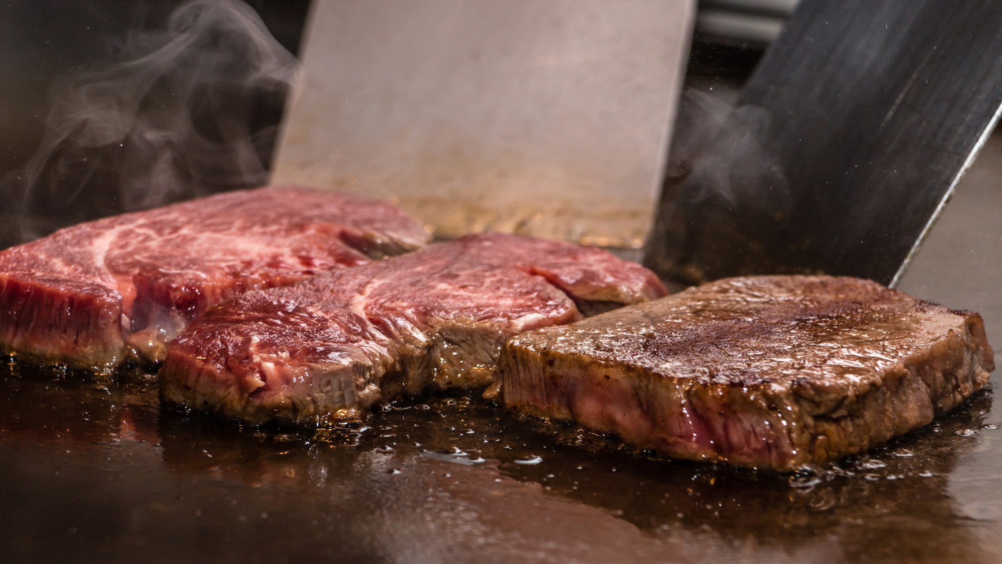 【ライブキッチン】連日開催中　ステーキ・天麩羅・などライブビュッフェをお楽しみください