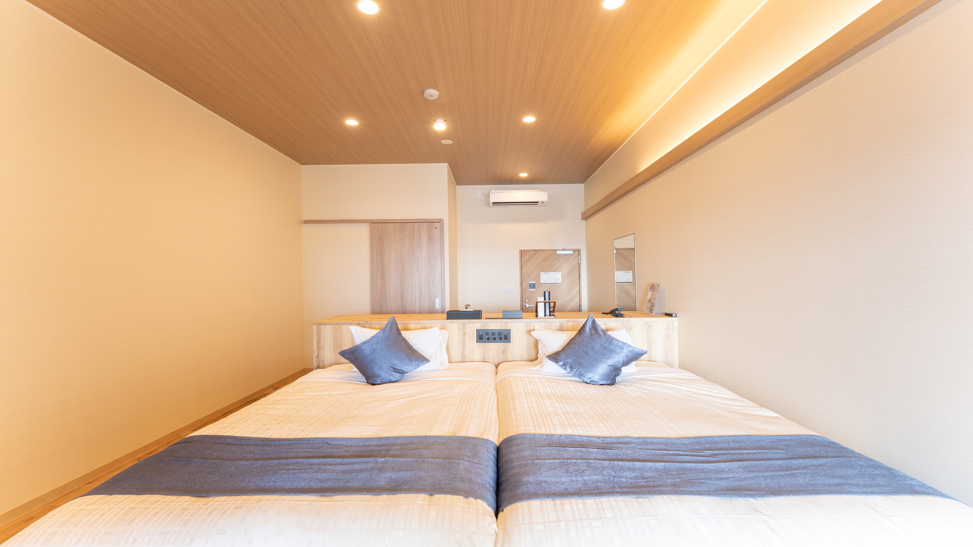 【和モダン和洋室】40平米　テラス付　信楽焼露天風呂