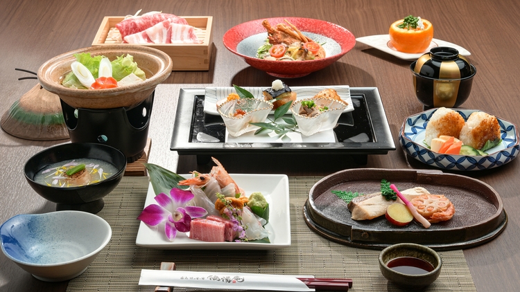 【特選会席】＜朝夕食付：食事処＞お食事と源泉掛け流し天然温泉を楽しむ贅沢プラン—朝夕食付—