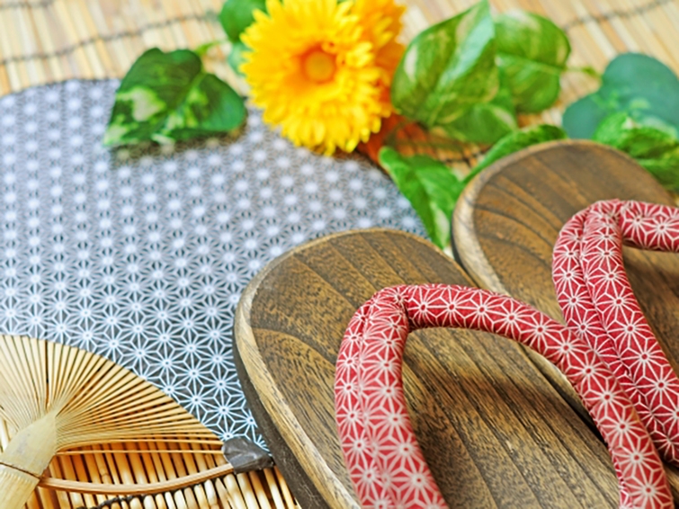 【お盆・夏休みは温泉三昧♪】＜朝食付：食事処＞全室 源泉かけ流し露天風呂付き客室—朝食付き—
