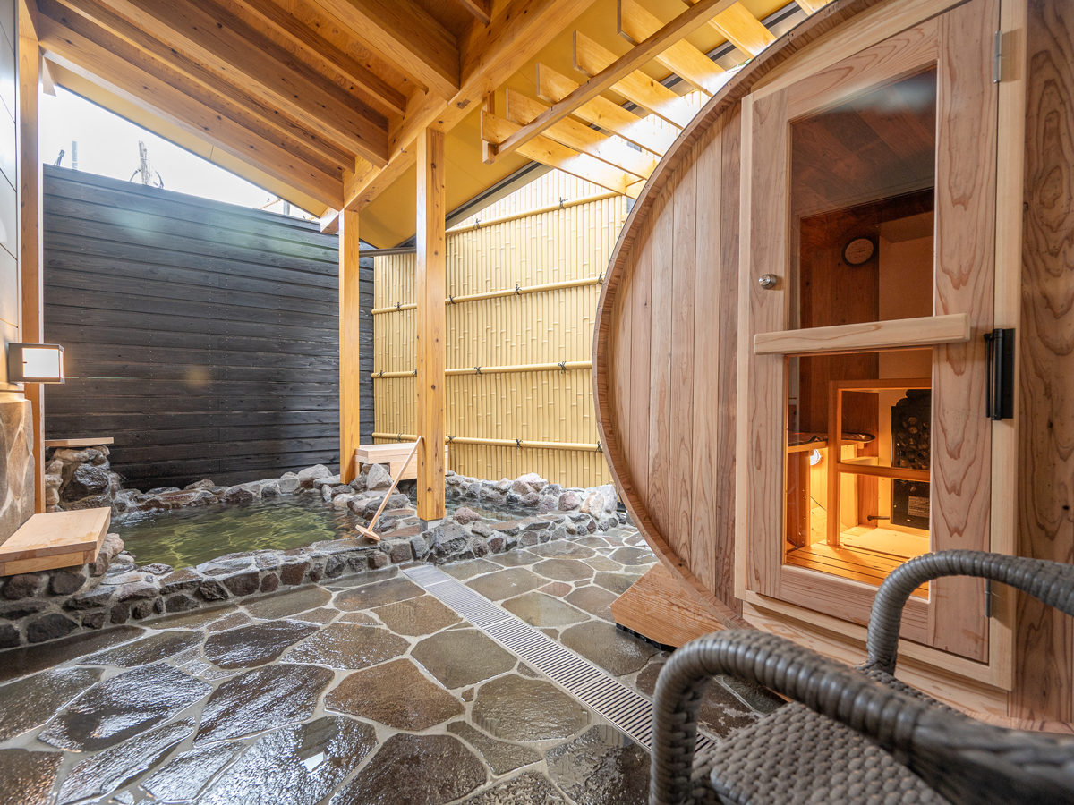 【2階建て離れ/笑】＜ツイン/禁煙＞露天風呂・バレルサウナ