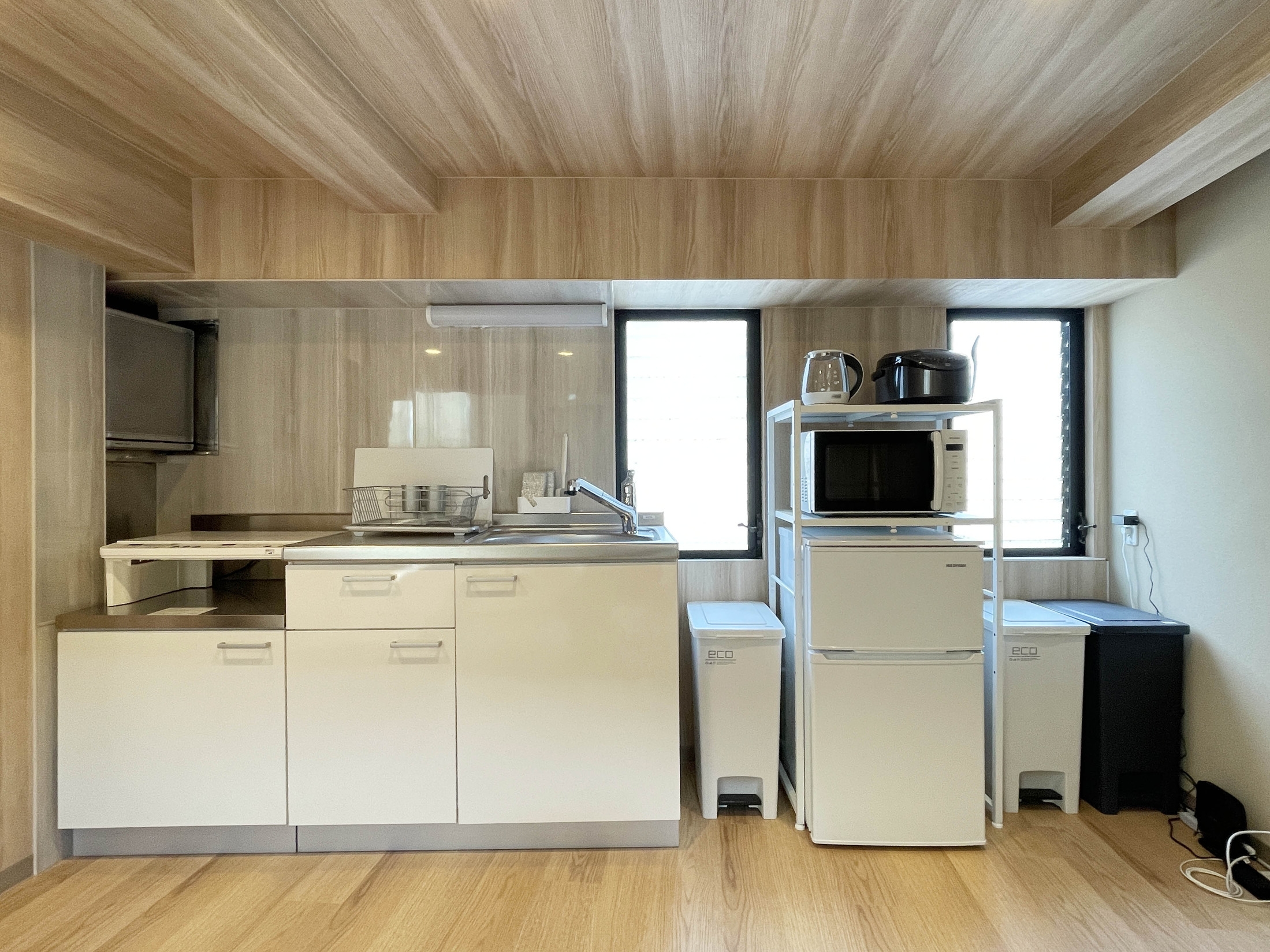 浅草まで京成線10分、木目調の和風施設、1フロア貸切り、最大10名様まで宿泊