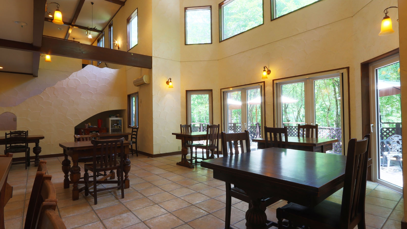 ◇朝食付◇ワンちゃんと迎える、自然の中で優雅な朝ごはんプラン＜チェックイン22時までOK＞