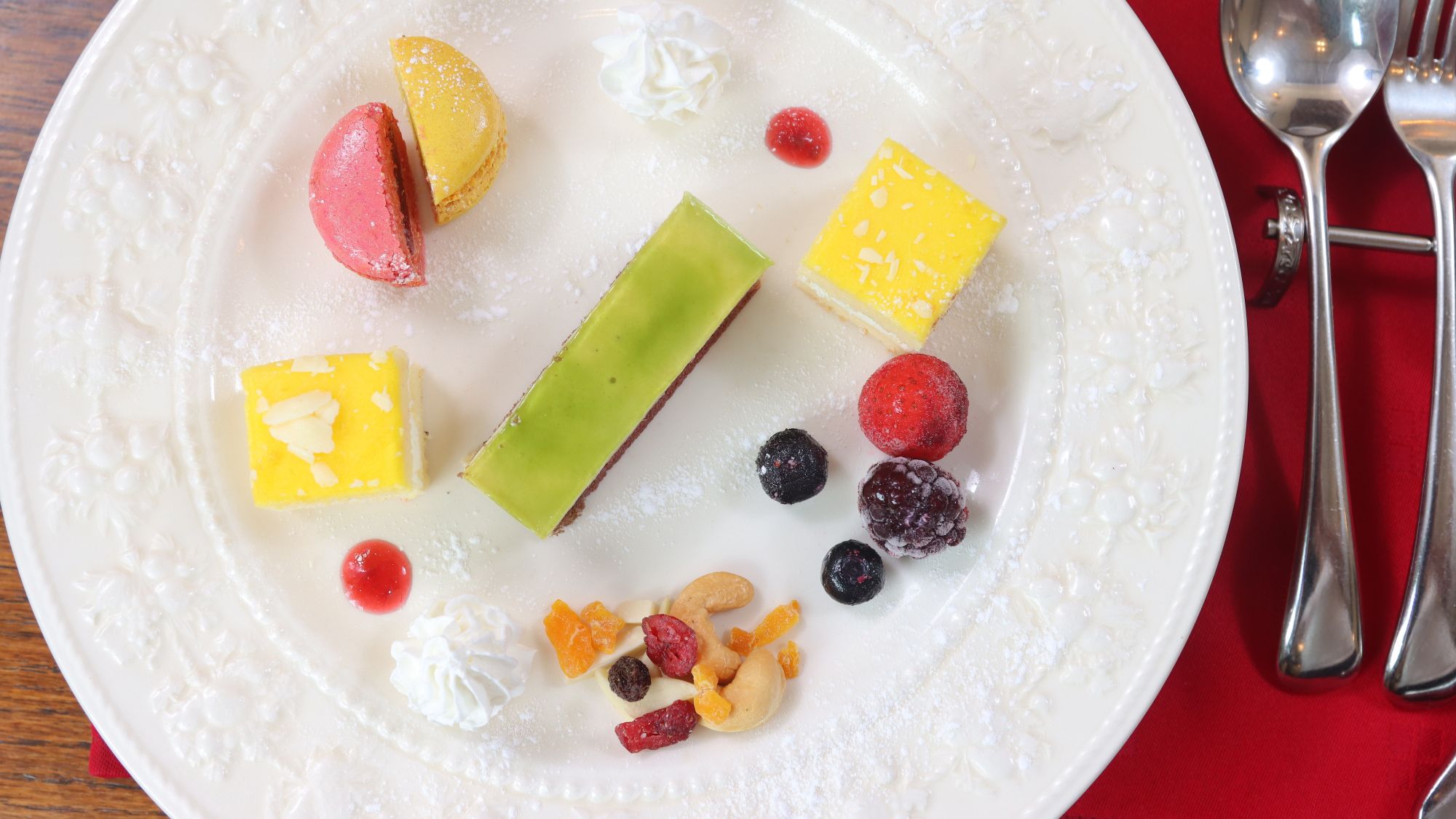 ◆デザートはコーヒーor紅茶とご一緒にどうぞ