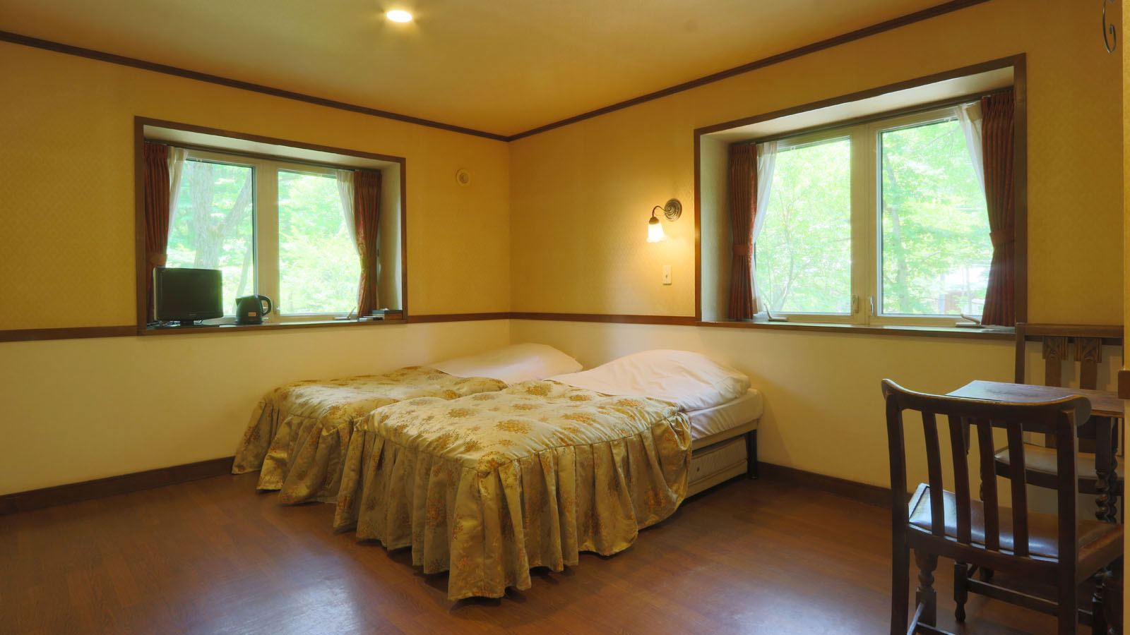 【森の中の静かなお部屋】-トリプル-