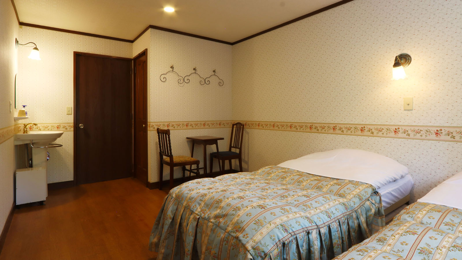 【森の中の静かなお部屋】-ツイン-