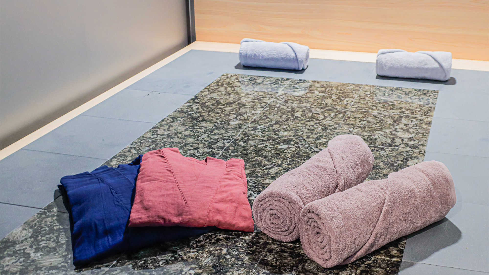 ・【岩盤浴】心と体を温め、心ゆくまでリラックスできる贅沢な時間をお過ごしください