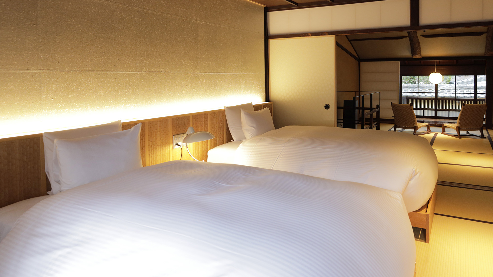 ・【2階：オクノマ】若狭和紙や越前和紙を使用した和の設え。温もりや美しさを感じます