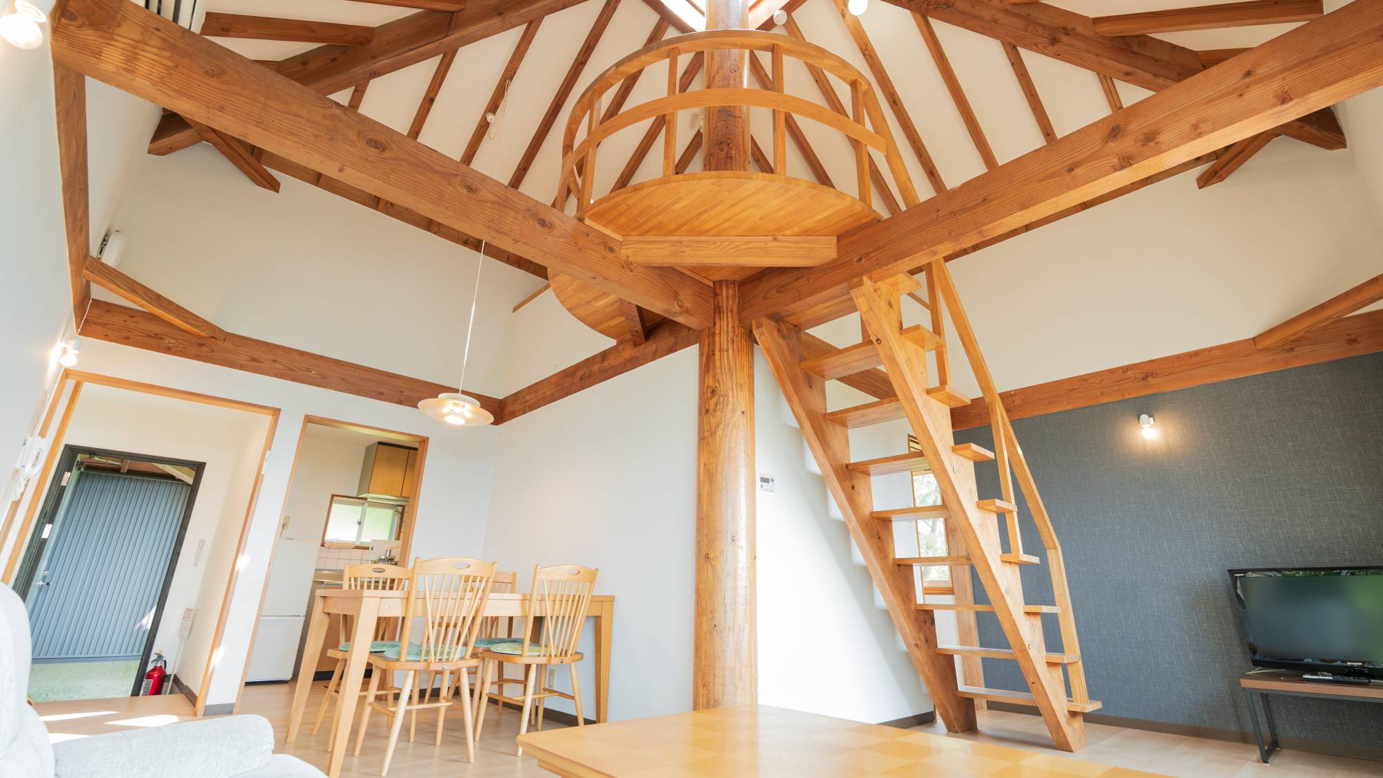 【コテージ/内観】快適なコテージで、心ゆくまでリラックス。