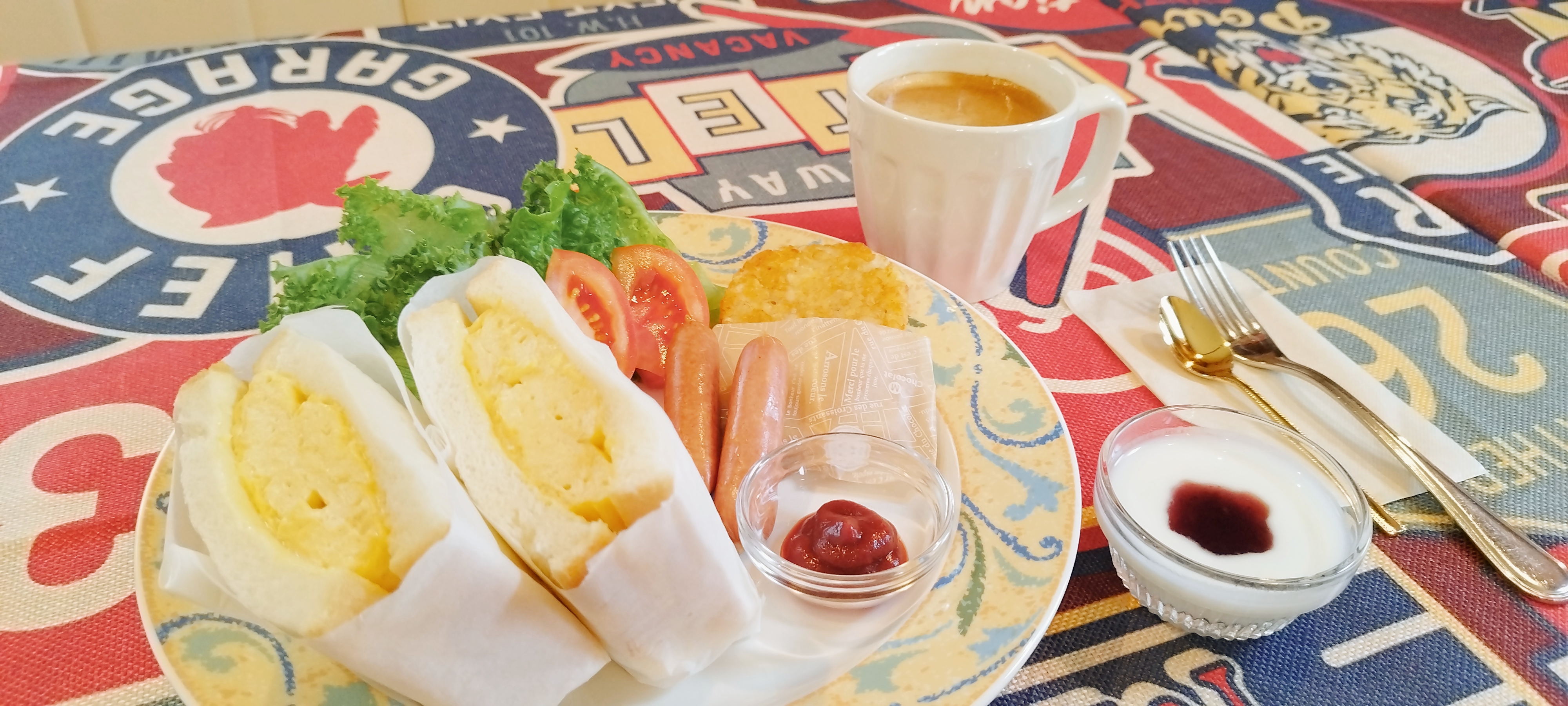 ◆　ご朝食　※イメージ　◆　出汁巻き卵サンドセット　「お部屋食」になります♪