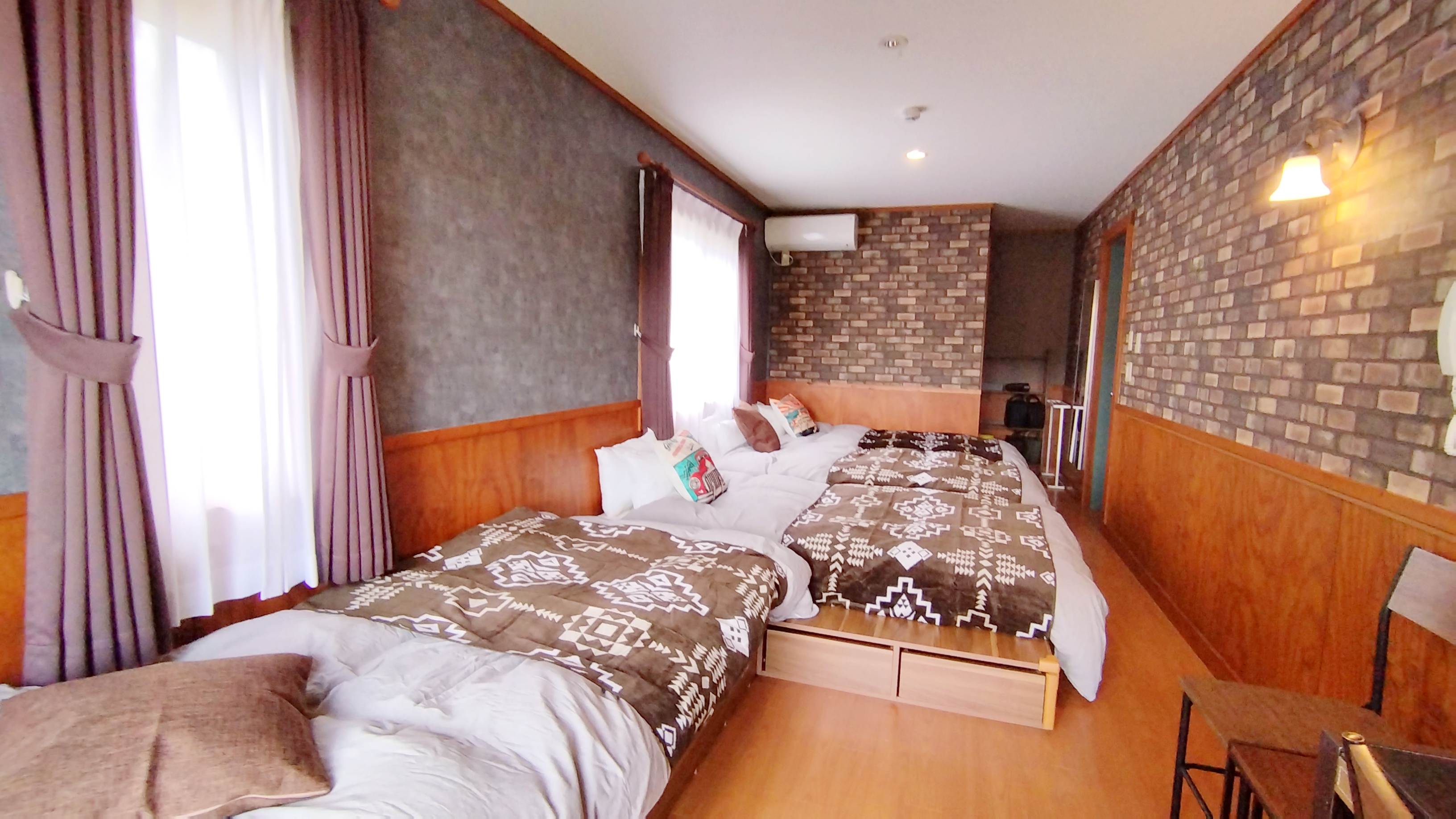 客室２０１「Route66」デラックスルーム　※４名様ご利用イメージ