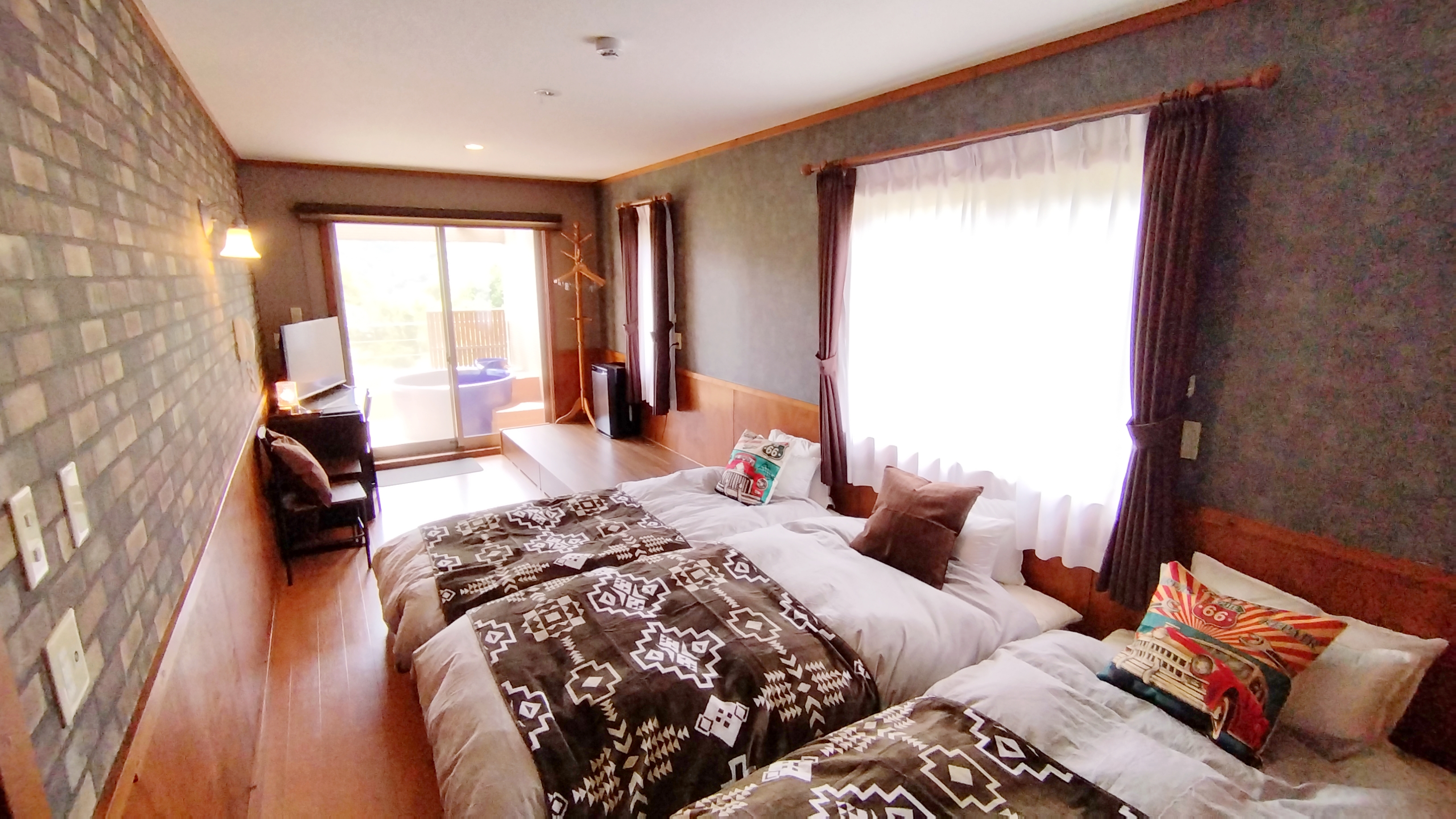 客室２０１「Route66」デラックスルーム　※３名様ご利用イメージ