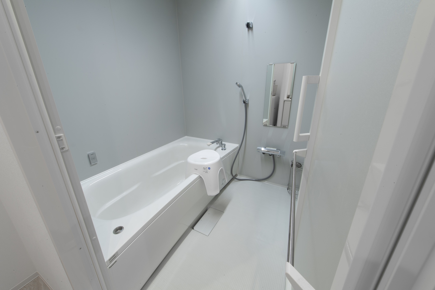 最大6名利用可/港・繁華街が徒歩圏内!/フルリノベーション済の「完全プライベートヴィラ」/BBQ可