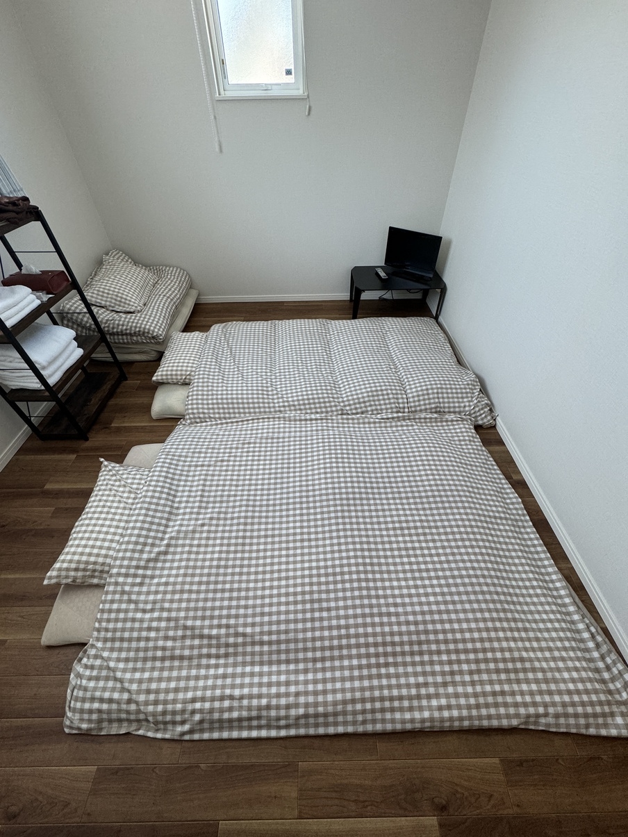 【ファミリー旅応援】ツインルームプランお布団２組☆お子様宿泊無料☆トイレ・シャワー共同☆自炊可☆