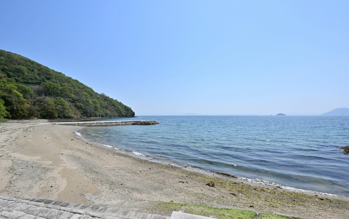 施設正面のビーチ②