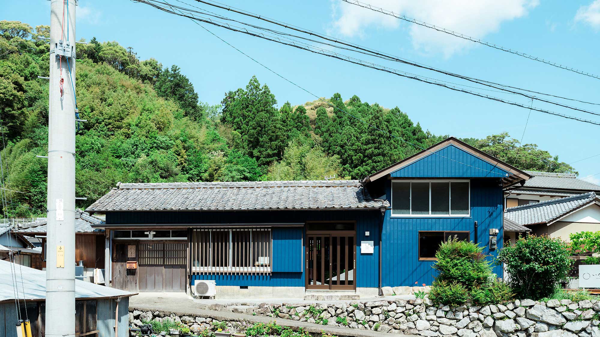 ・【外観】豊かな自然に囲まれた立地。日々の喧騒を忘れてリフレッシュ